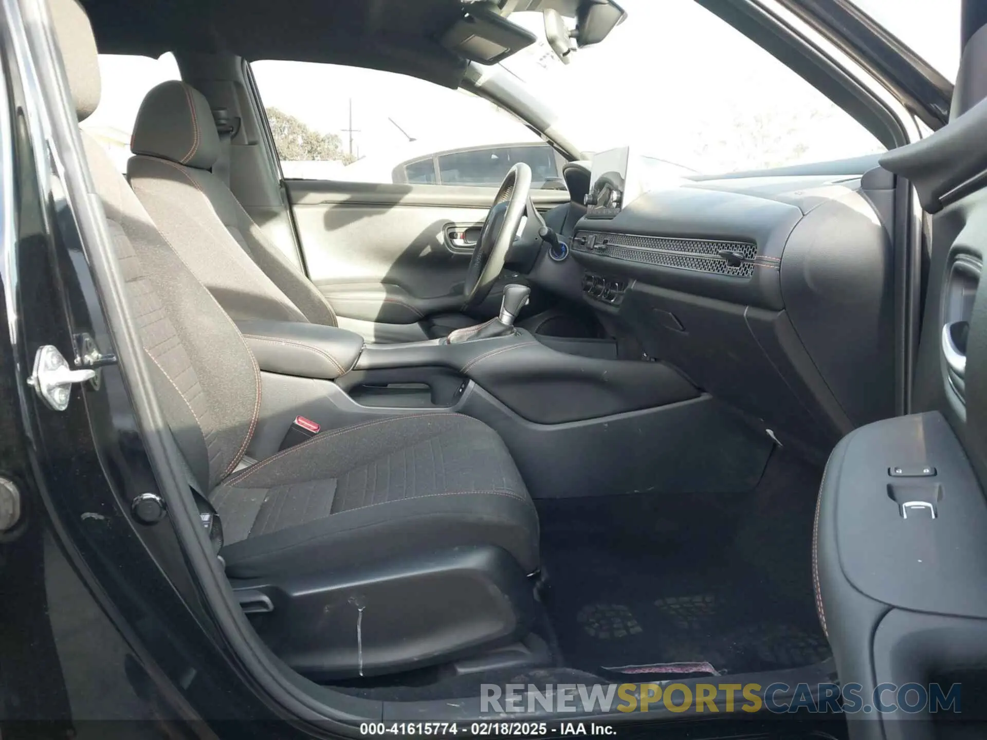 5 Photograph of a damaged car 3CZRZ1H54RM744840 HONDA HR-V 2024