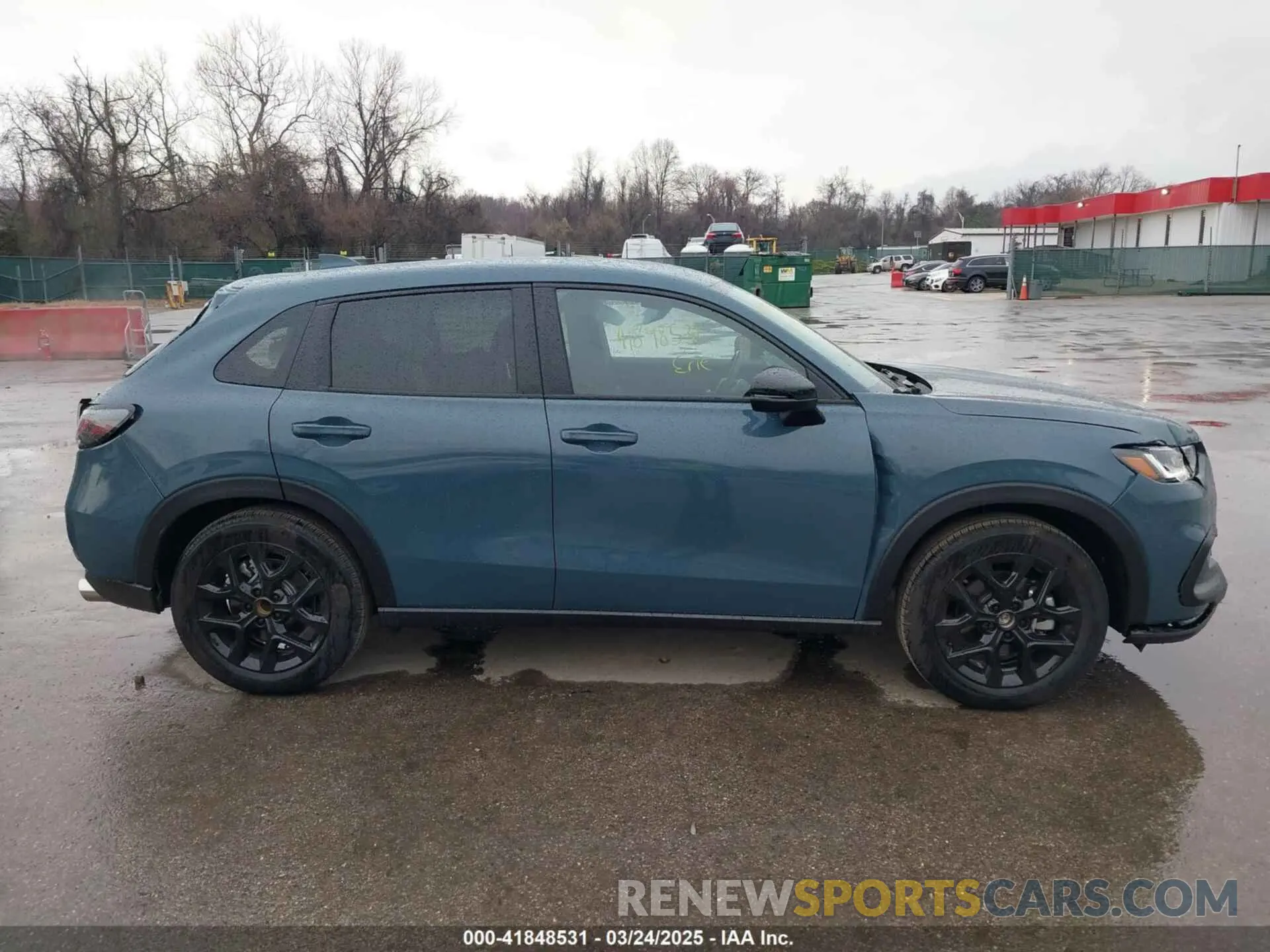 14 Photograph of a damaged car 3CZRZ1H54RM754199 HONDA HR-V 2024