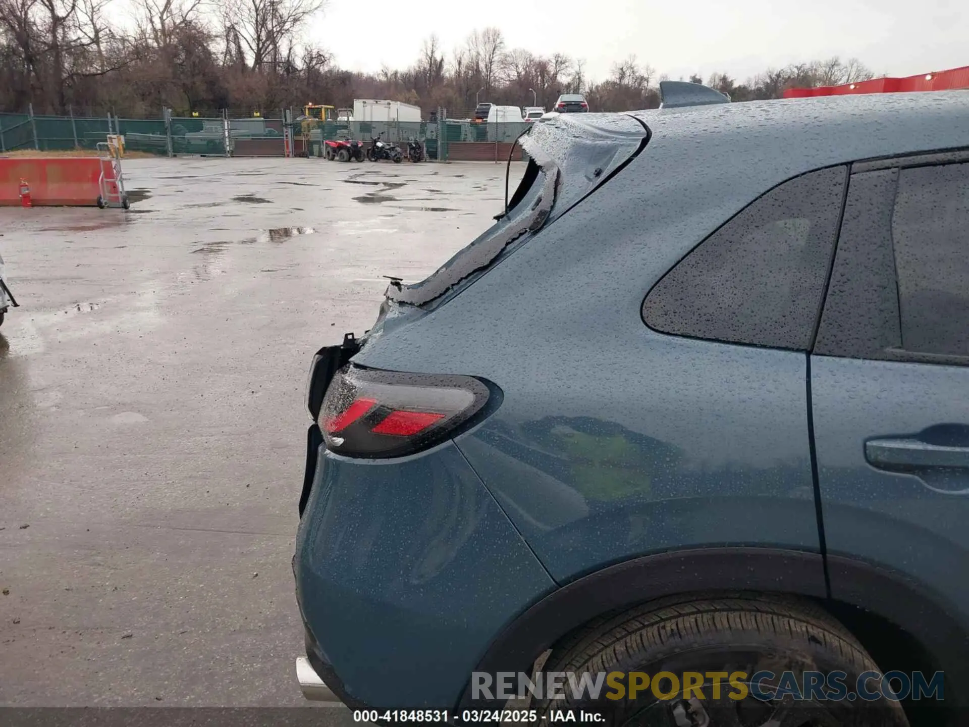 19 Photograph of a damaged car 3CZRZ1H54RM754199 HONDA HR-V 2024