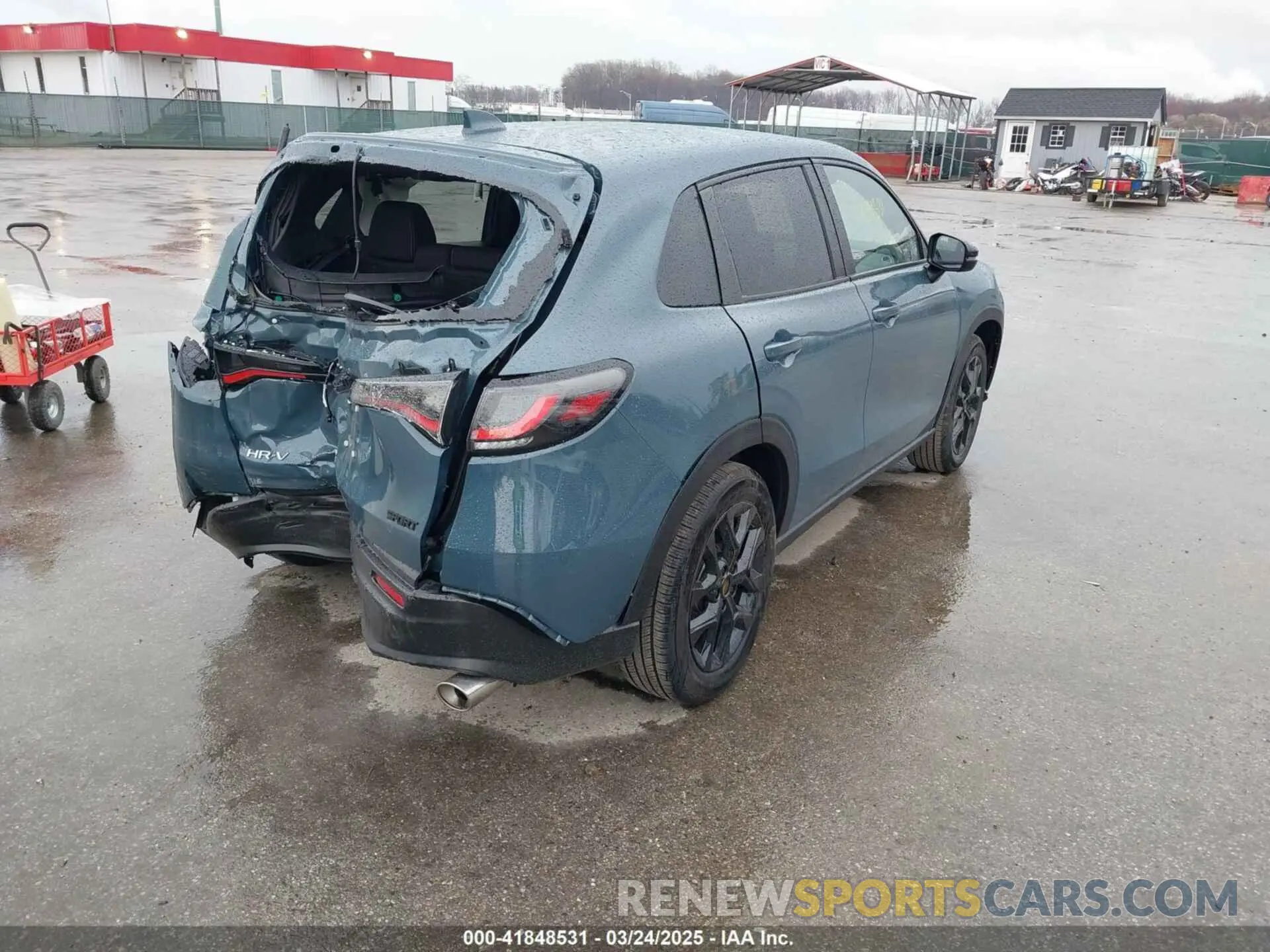 4 Photograph of a damaged car 3CZRZ1H54RM754199 HONDA HR-V 2024