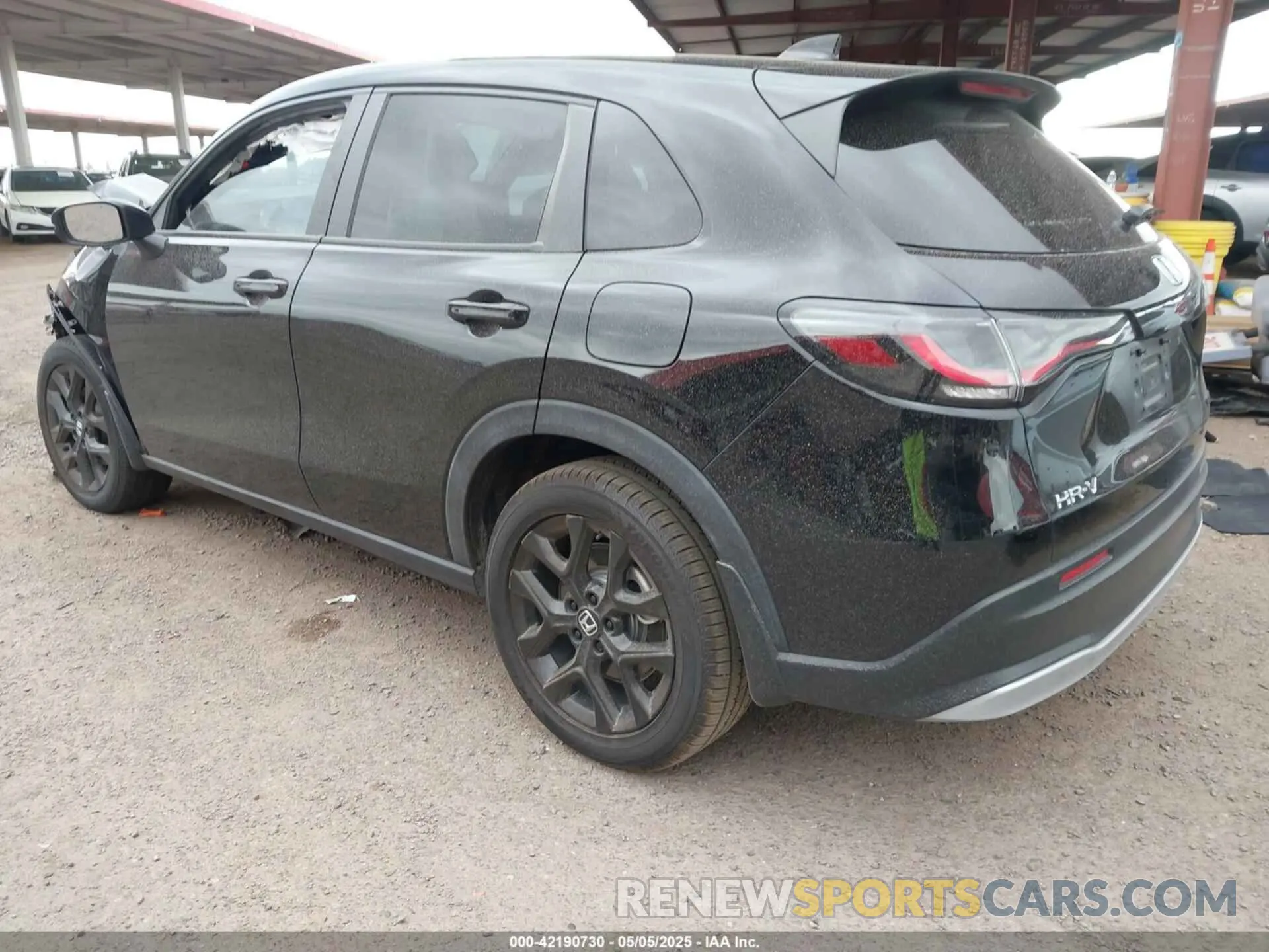 3 Photograph of a damaged car 3CZRZ1H55RM707358 HONDA HR-V 2024