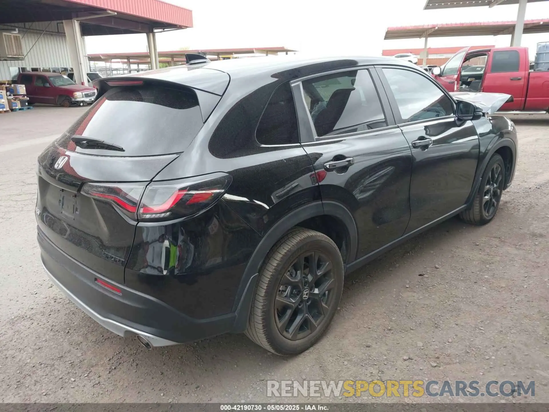 4 Photograph of a damaged car 3CZRZ1H55RM707358 HONDA HR-V 2024