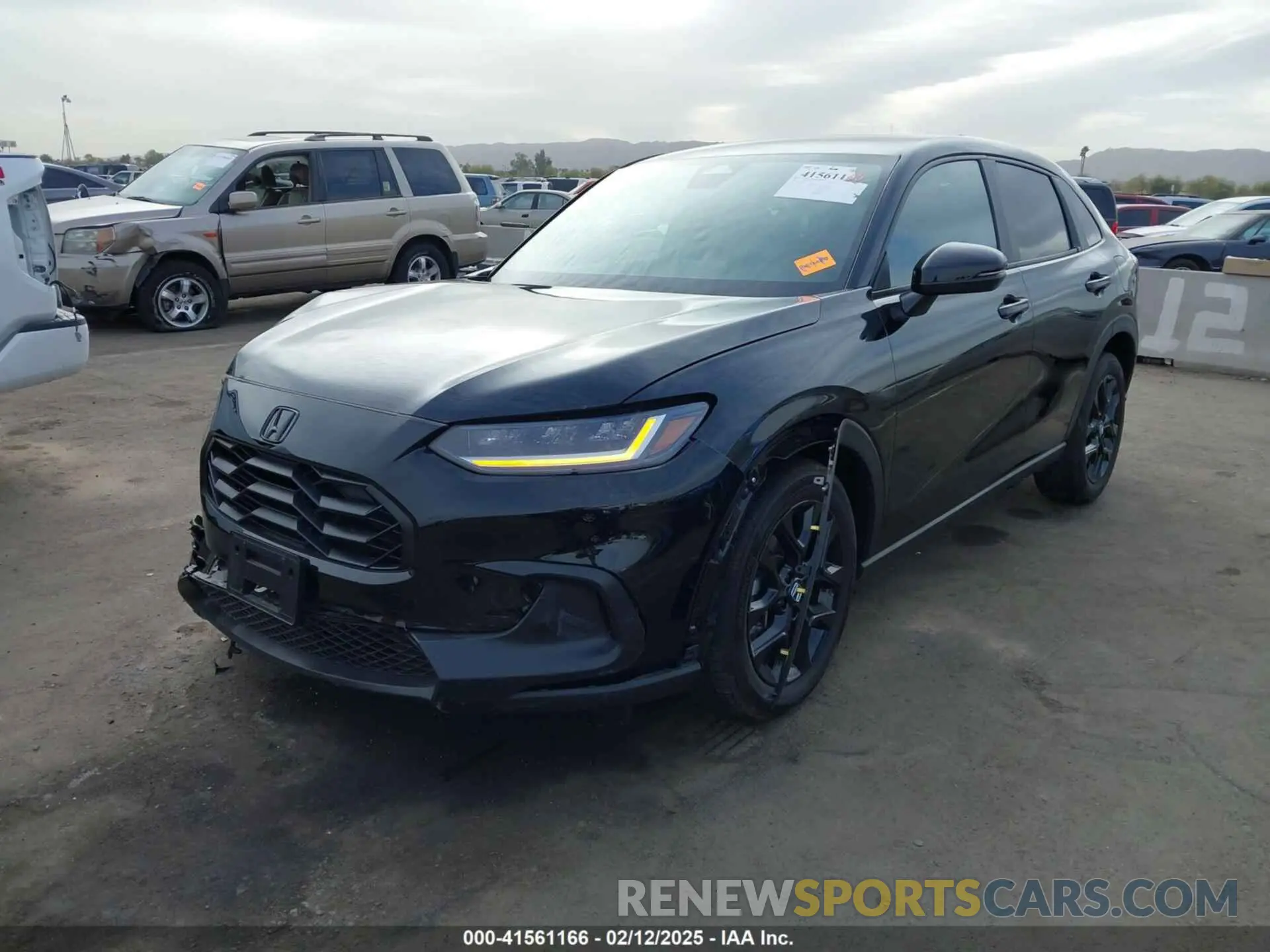 2 Photograph of a damaged car 3CZRZ1H55RM722846 HONDA HR-V 2024
