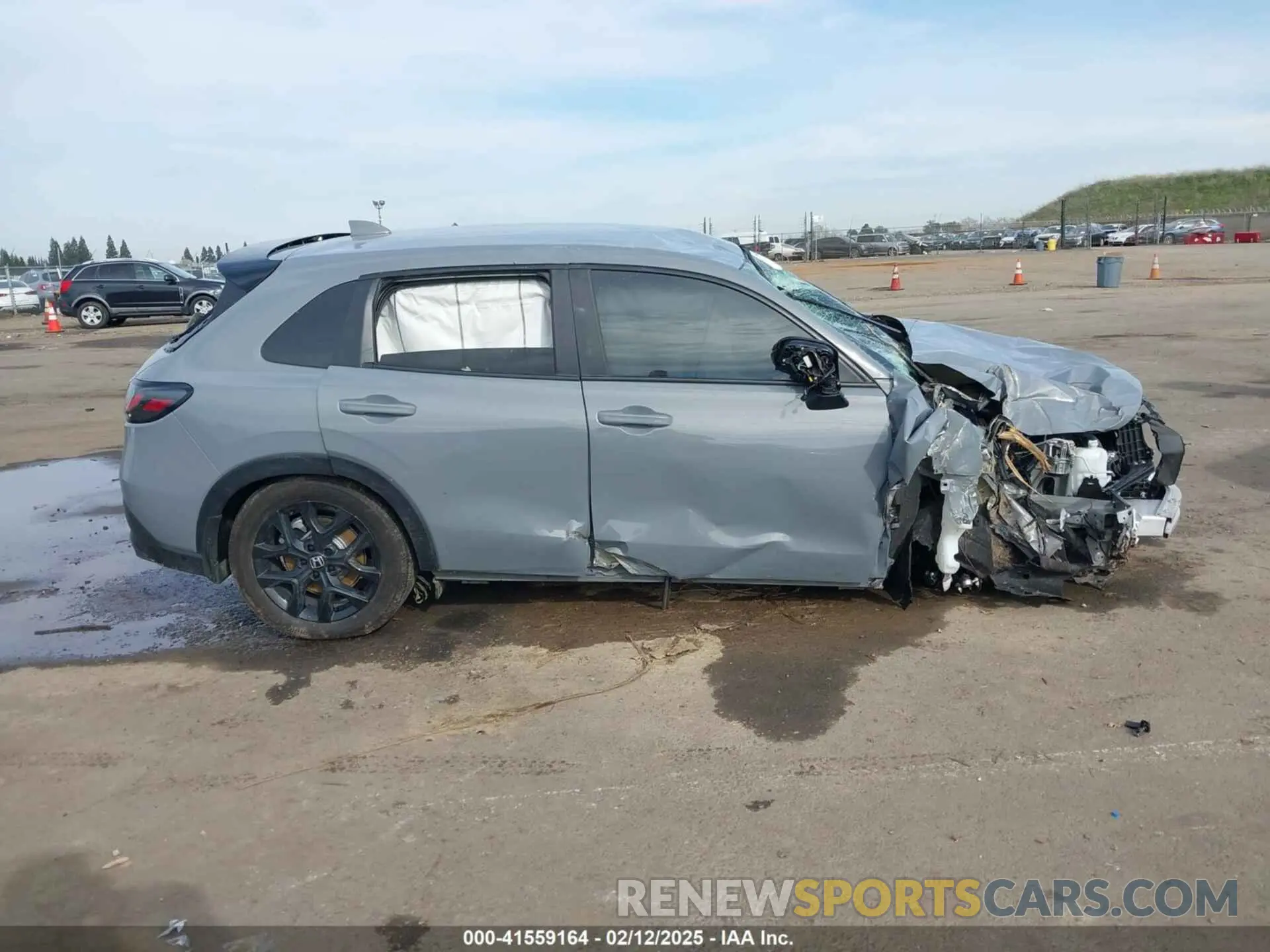 13 Photograph of a damaged car 3CZRZ1H55RM730235 HONDA HR-V 2024