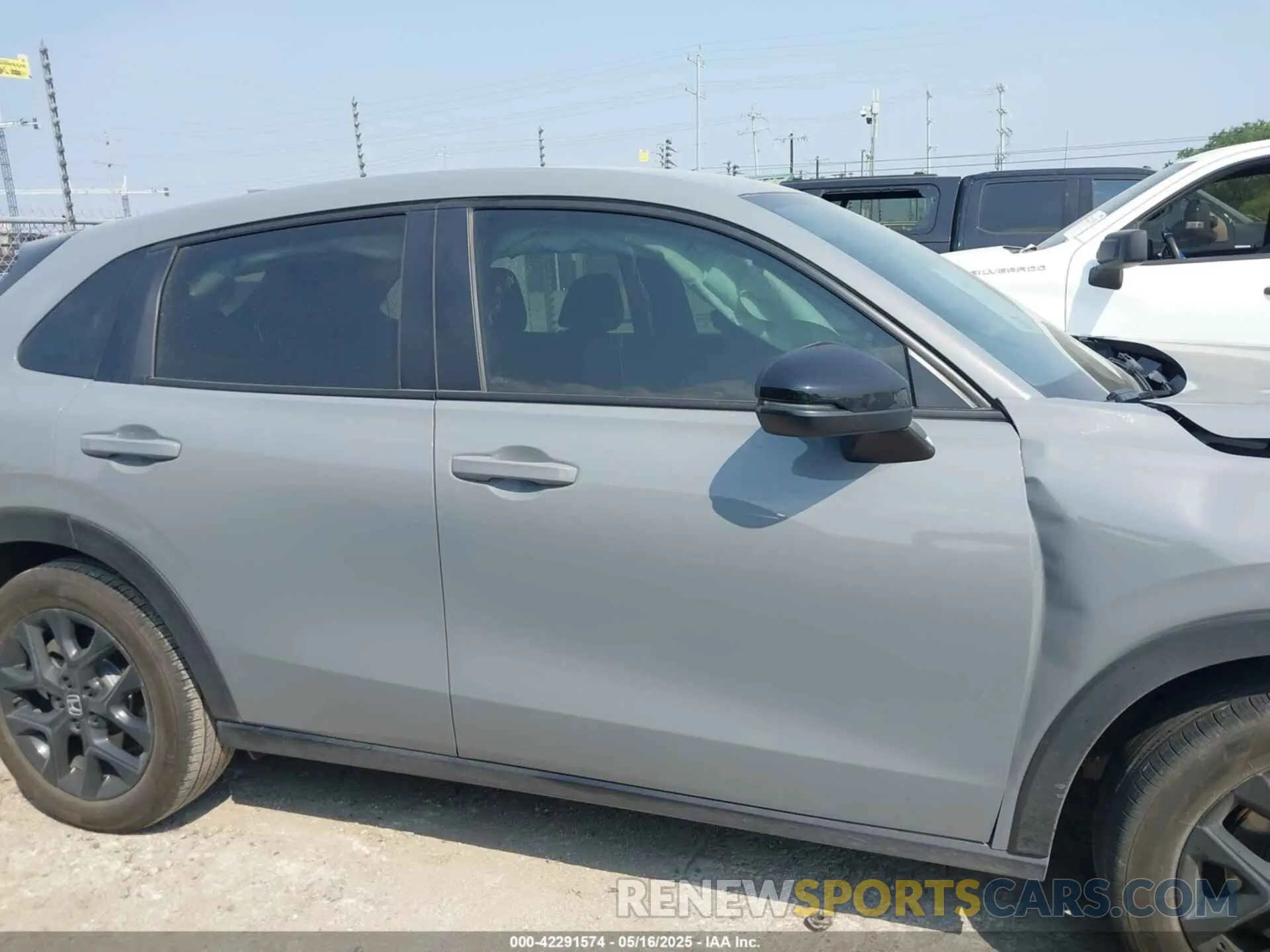13 Photograph of a damaged car 3CZRZ1H55RM760240 HONDA HR-V 2024