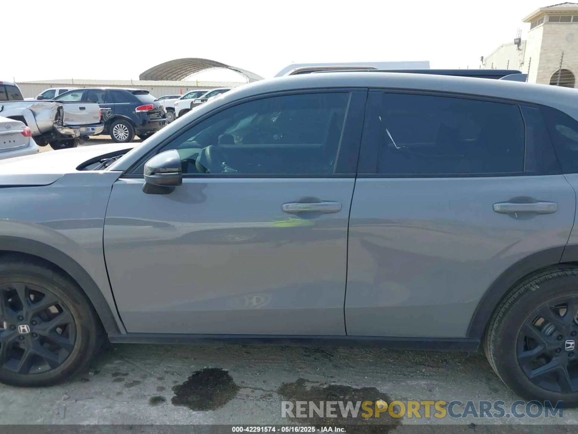 14 Photograph of a damaged car 3CZRZ1H55RM760240 HONDA HR-V 2024
