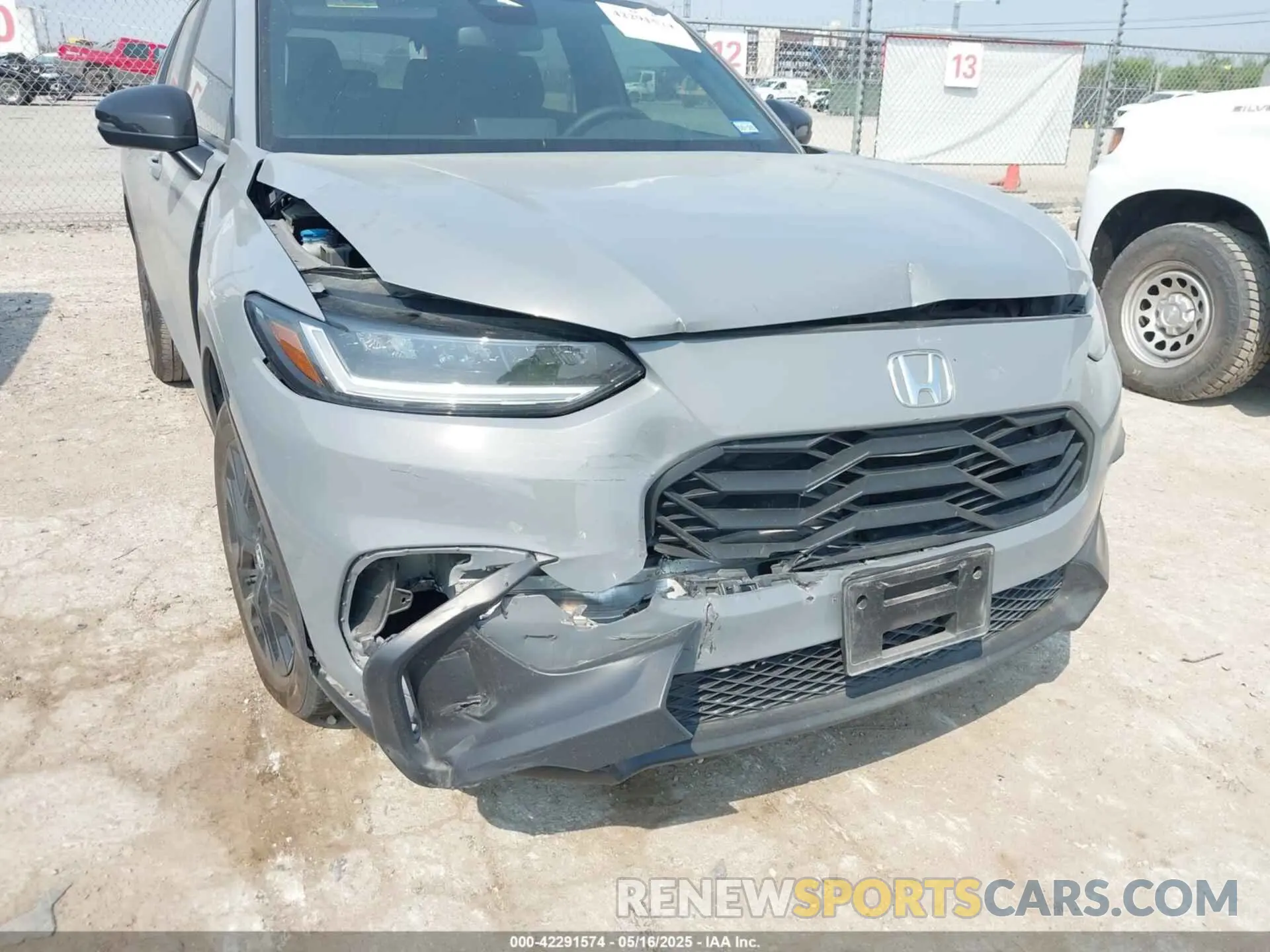 6 Photograph of a damaged car 3CZRZ1H55RM760240 HONDA HR-V 2024
