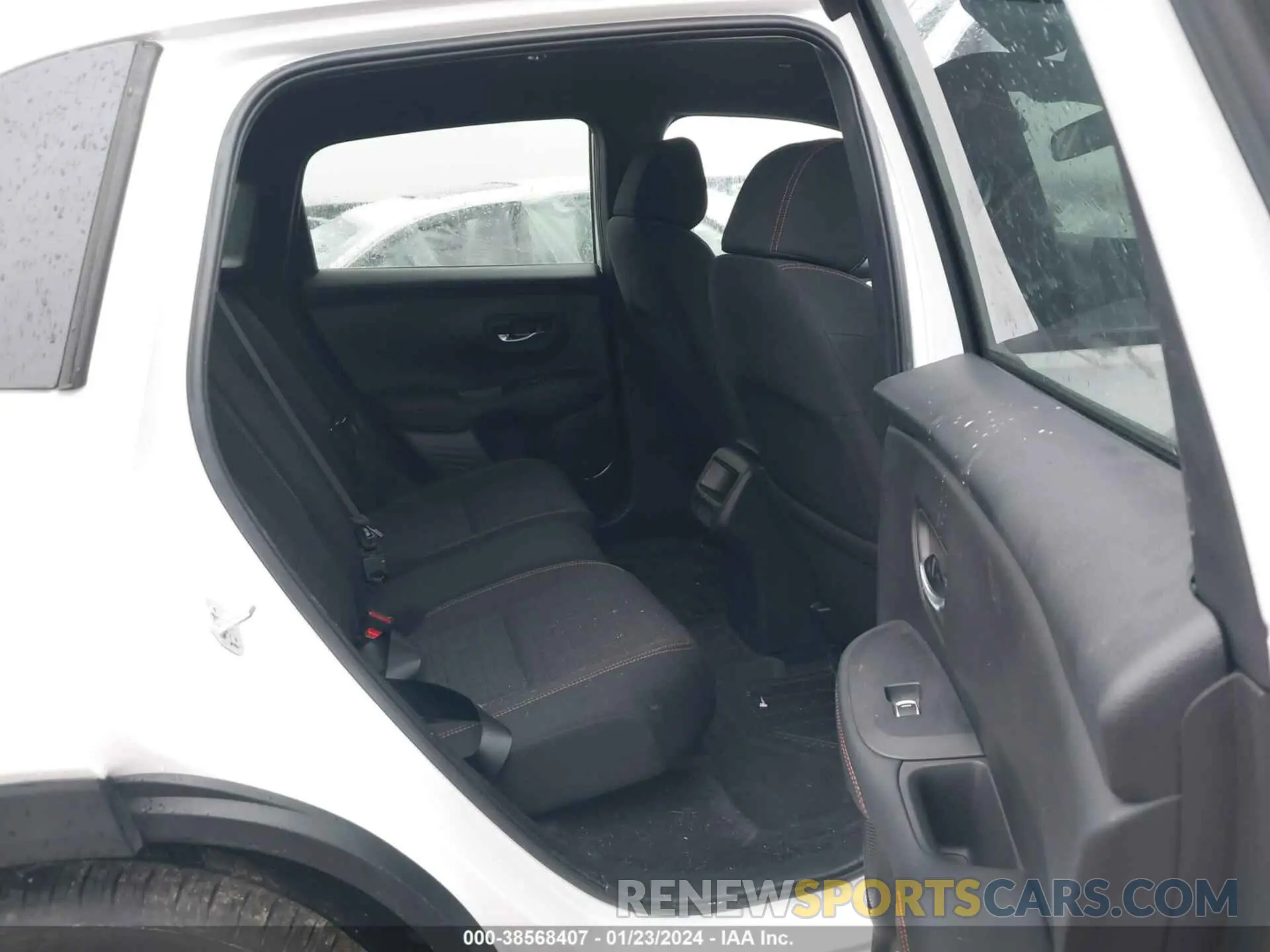 8 Photograph of a damaged car 3CZRZ1H56RM701455 HONDA HR-V 2024