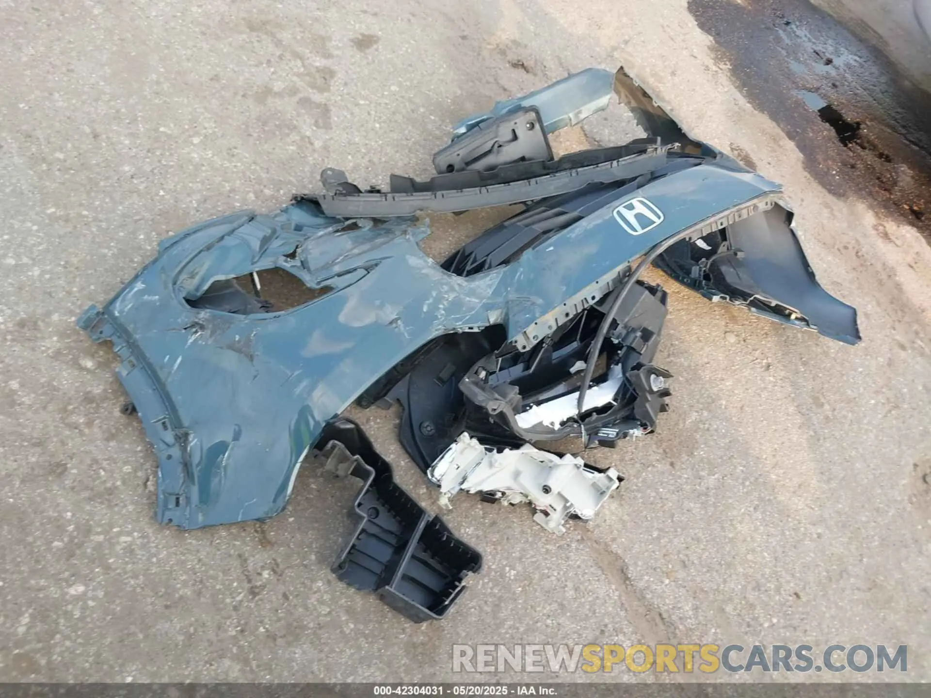 12 Photograph of a damaged car 3CZRZ1H56RM733208 HONDA HR-V 2024