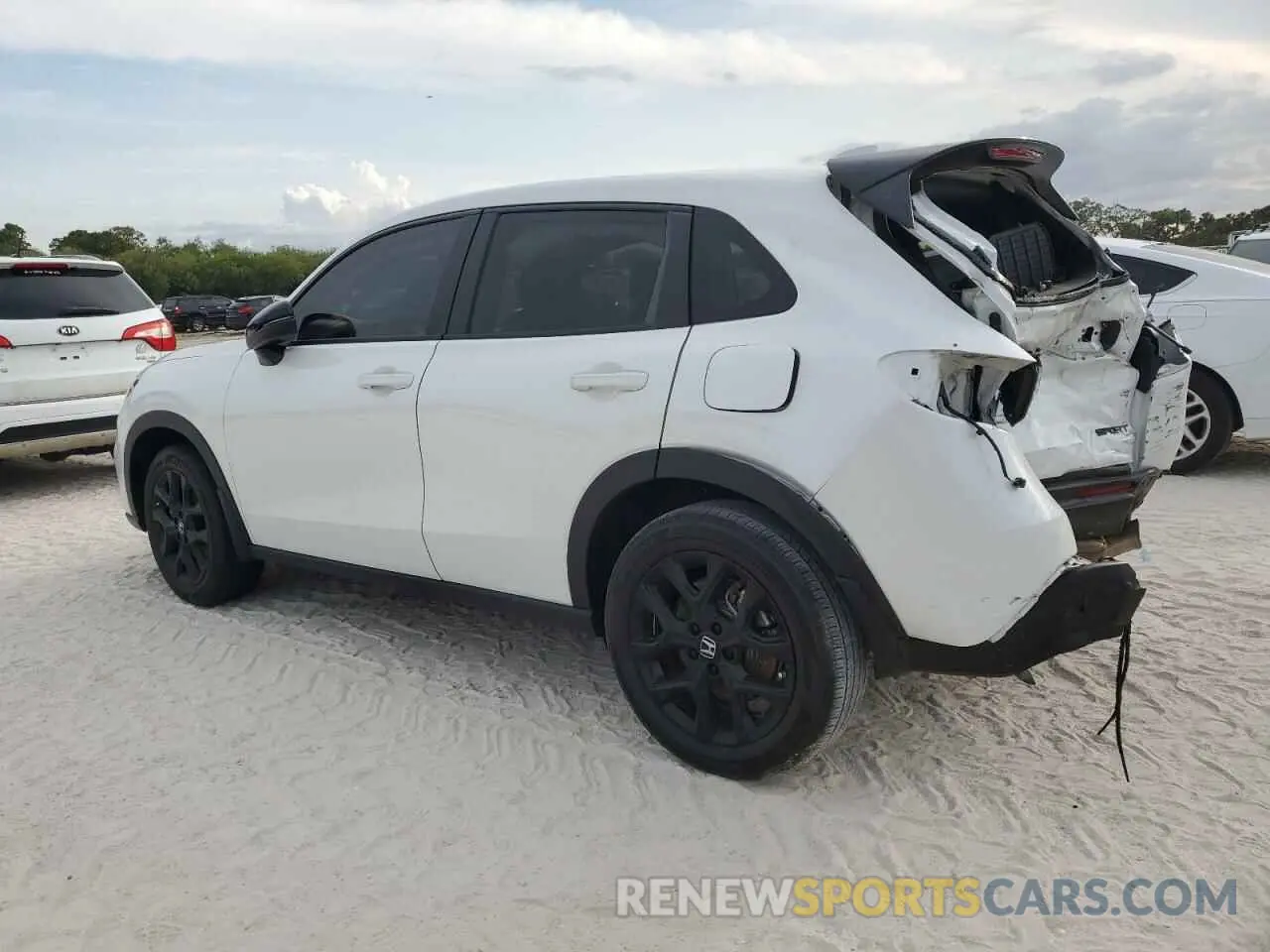 2 Photograph of a damaged car 3CZRZ1H57RM731404 HONDA HR-V 2024
