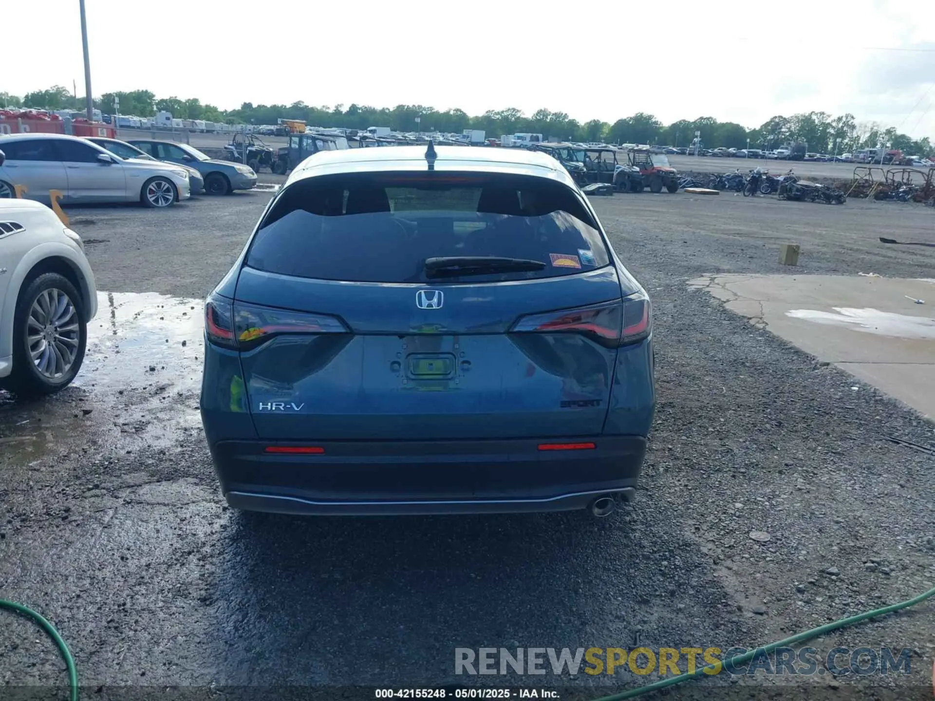 16 Photograph of a damaged car 3CZRZ1H57RM733217 HONDA HR-V 2024