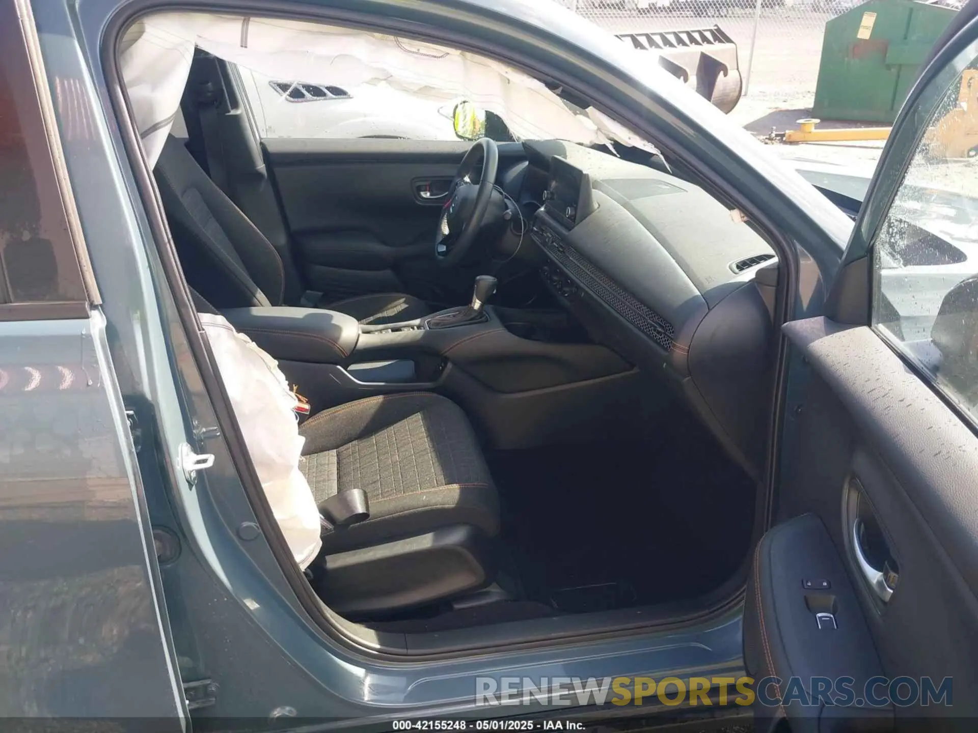 5 Photograph of a damaged car 3CZRZ1H57RM733217 HONDA HR-V 2024