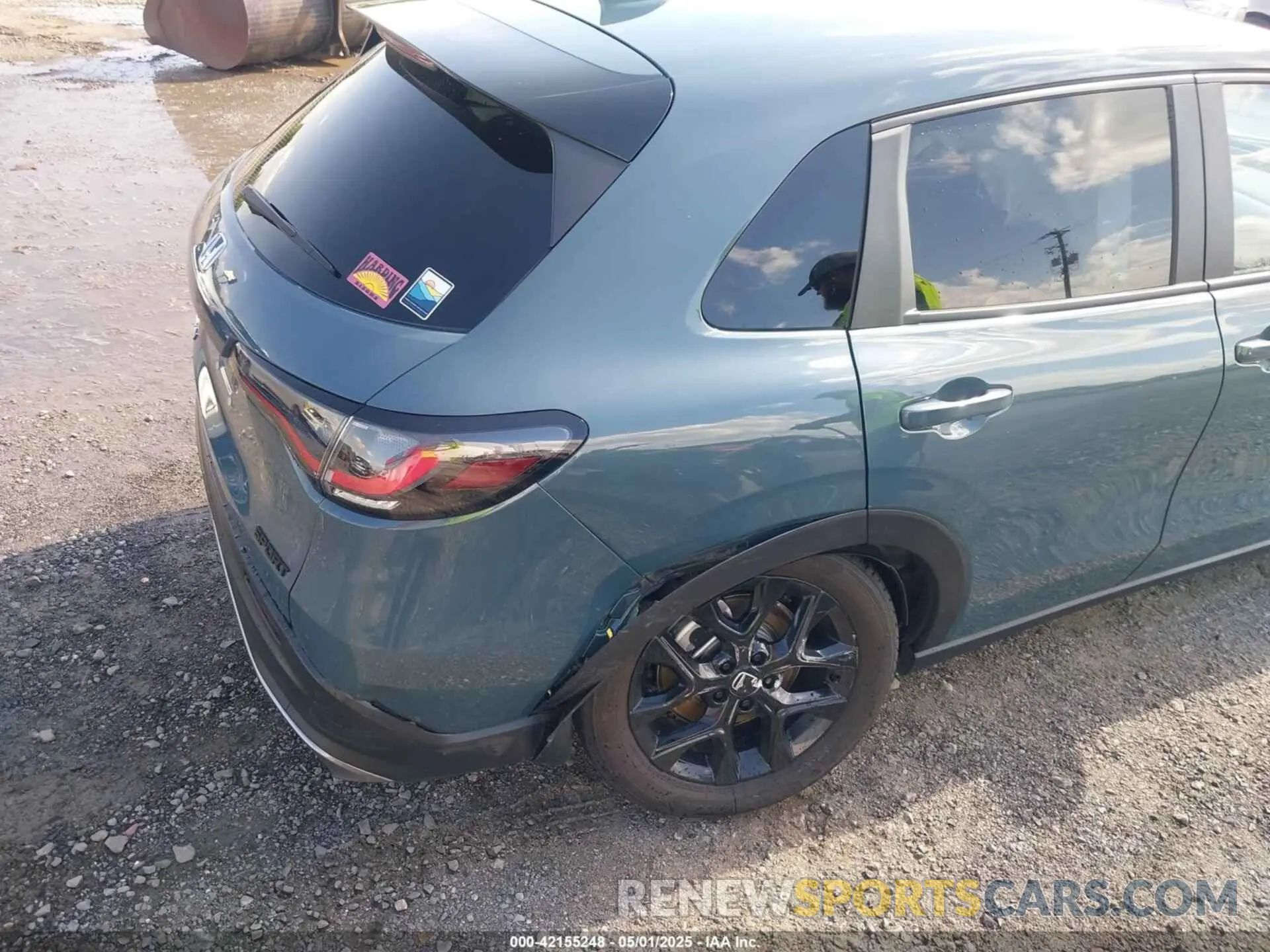 6 Photograph of a damaged car 3CZRZ1H57RM733217 HONDA HR-V 2024