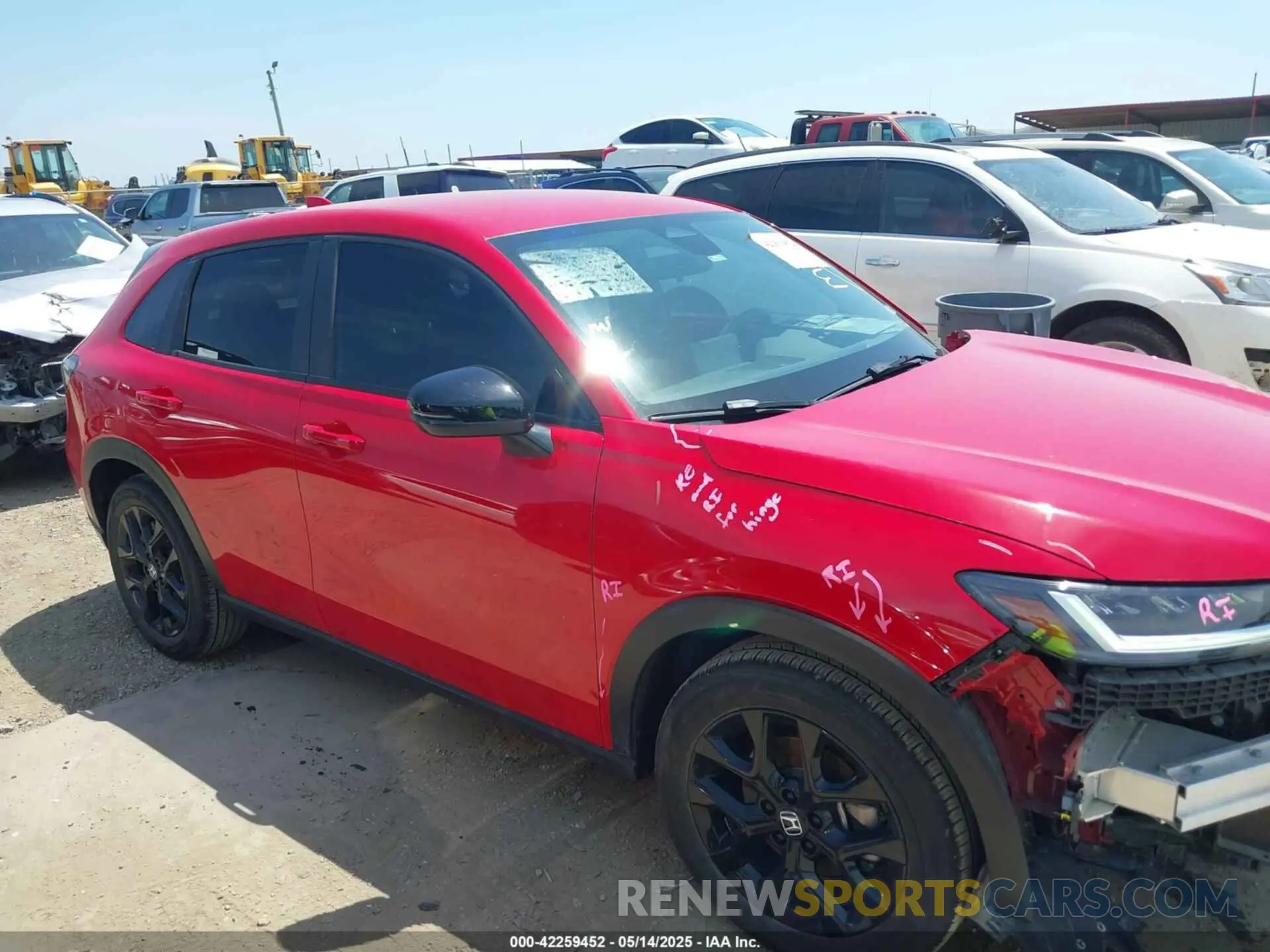 14 Photograph of a damaged car 3CZRZ1H57RM737266 HONDA HR-V 2024