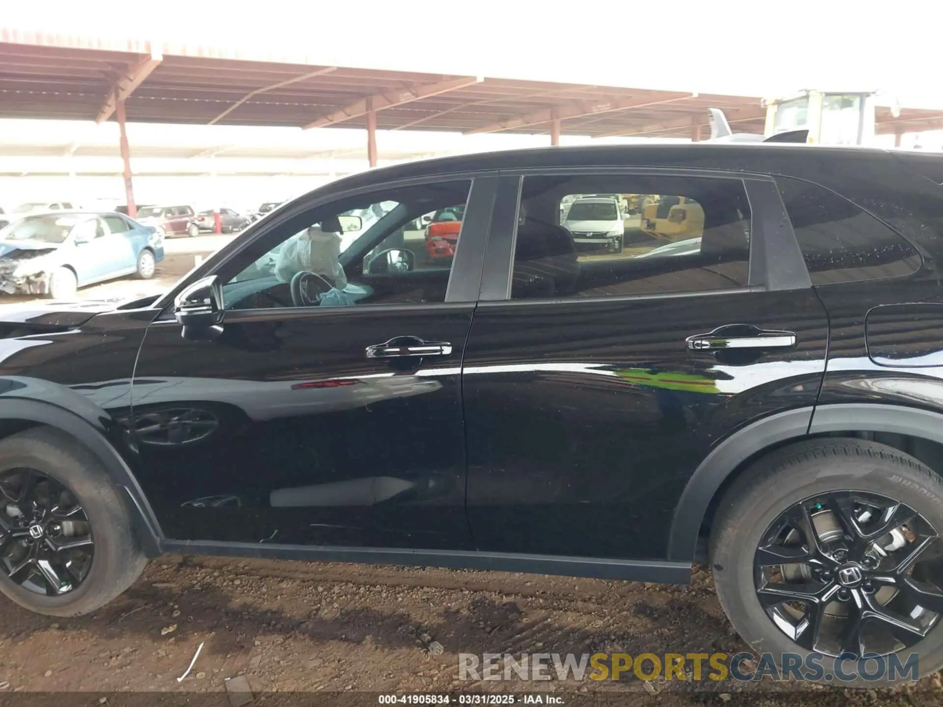 14 Photograph of a damaged car 3CZRZ1H57RM738742 HONDA HR-V 2024