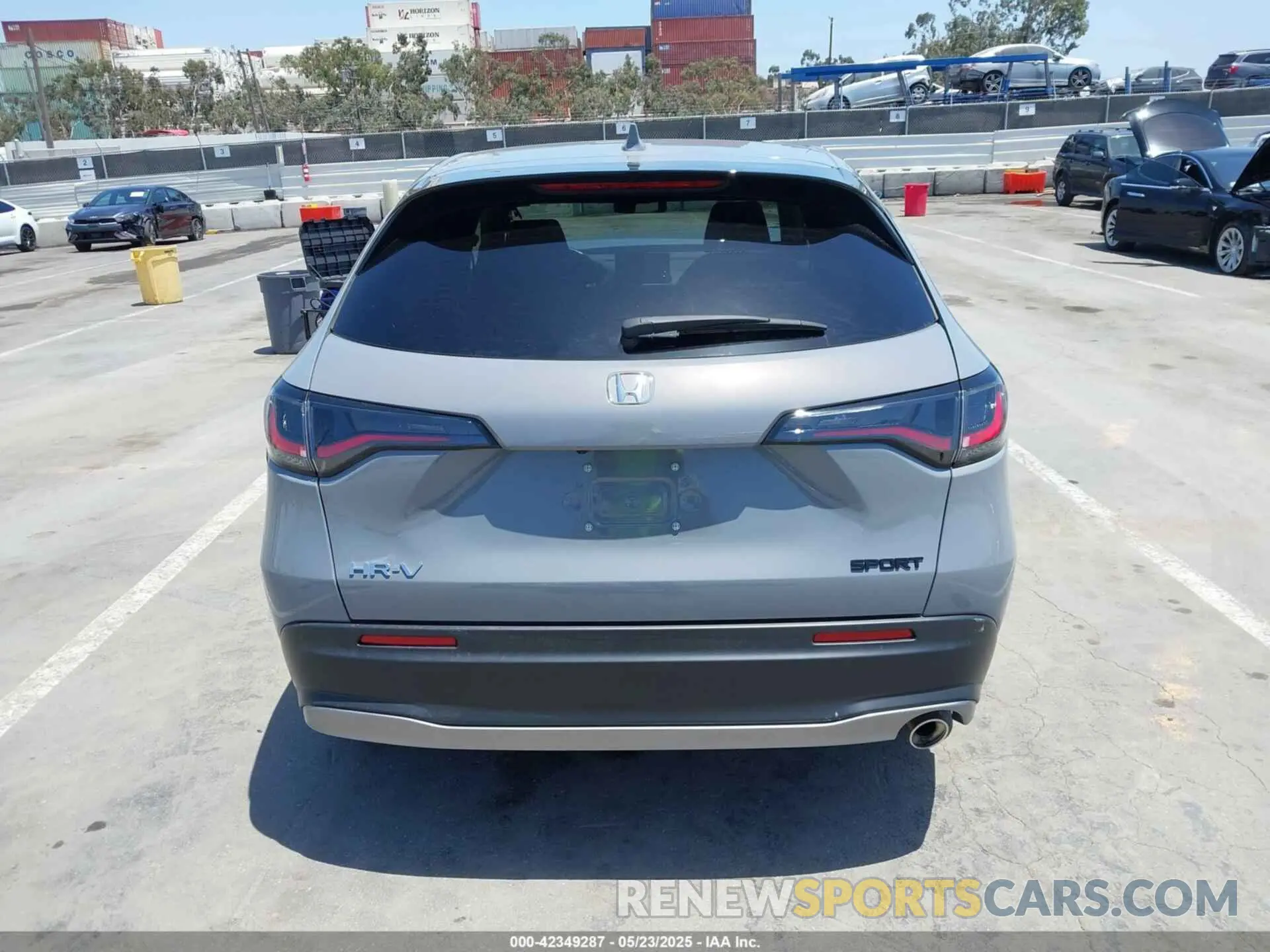 17 Photograph of a damaged car 3CZRZ1H57RM751636 HONDA HR-V 2024