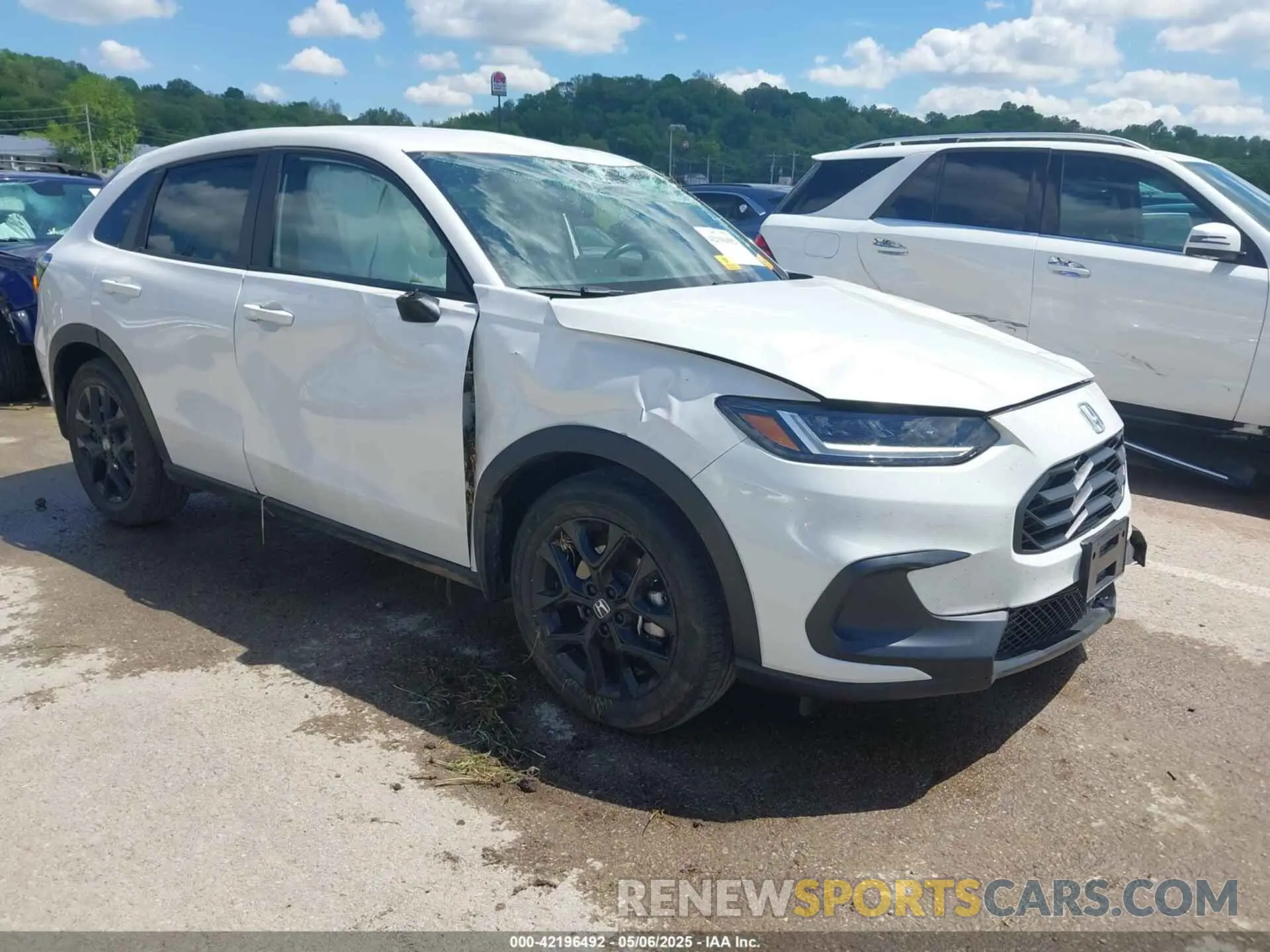 1 Photograph of a damaged car 3CZRZ1H57RM761566 HONDA HR-V 2024