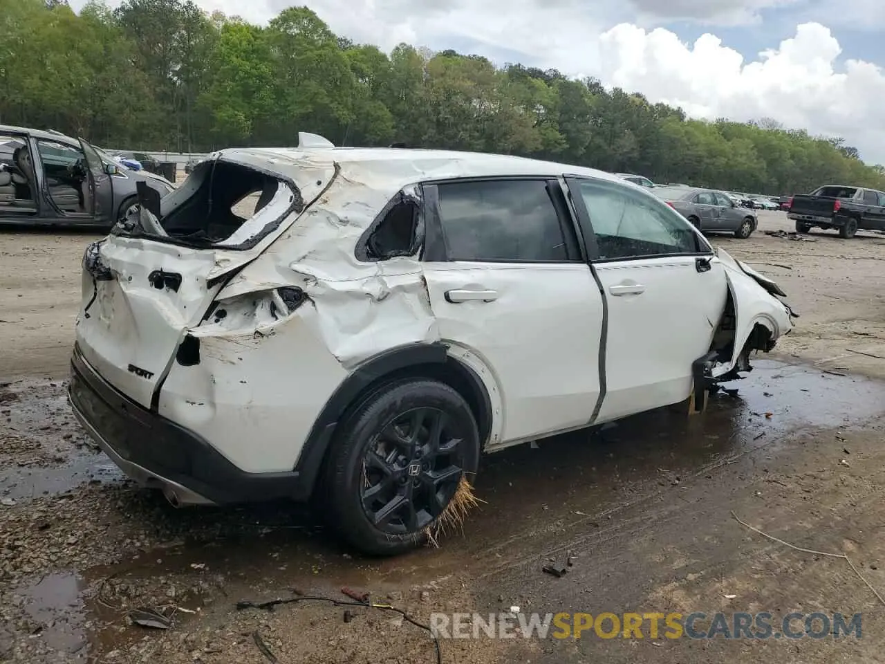 3 Photograph of a damaged car 3CZRZ1H58RM711615 HONDA HR-V 2024