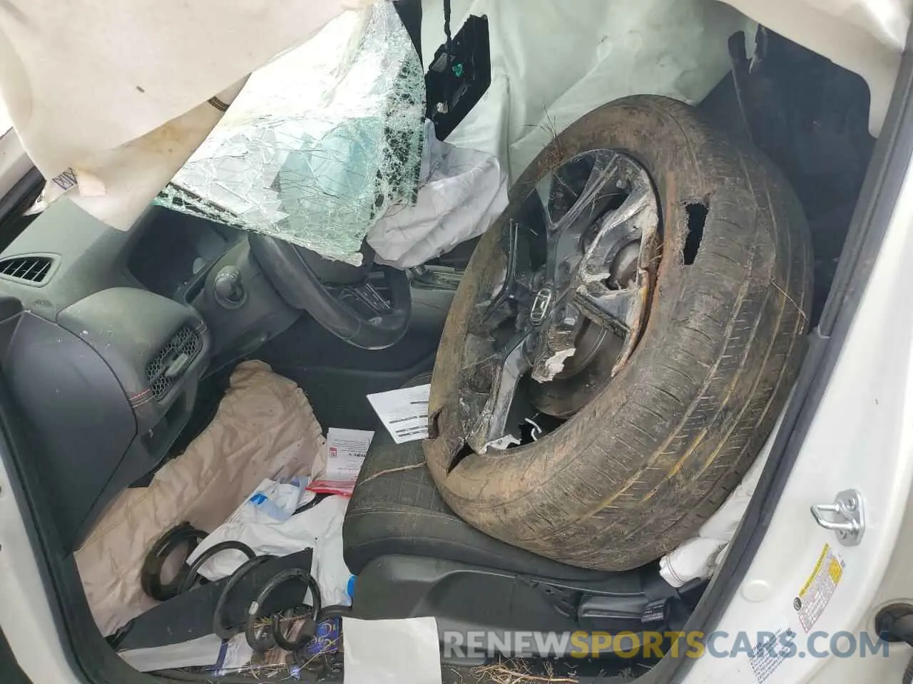 7 Photograph of a damaged car 3CZRZ1H58RM711615 HONDA HR-V 2024