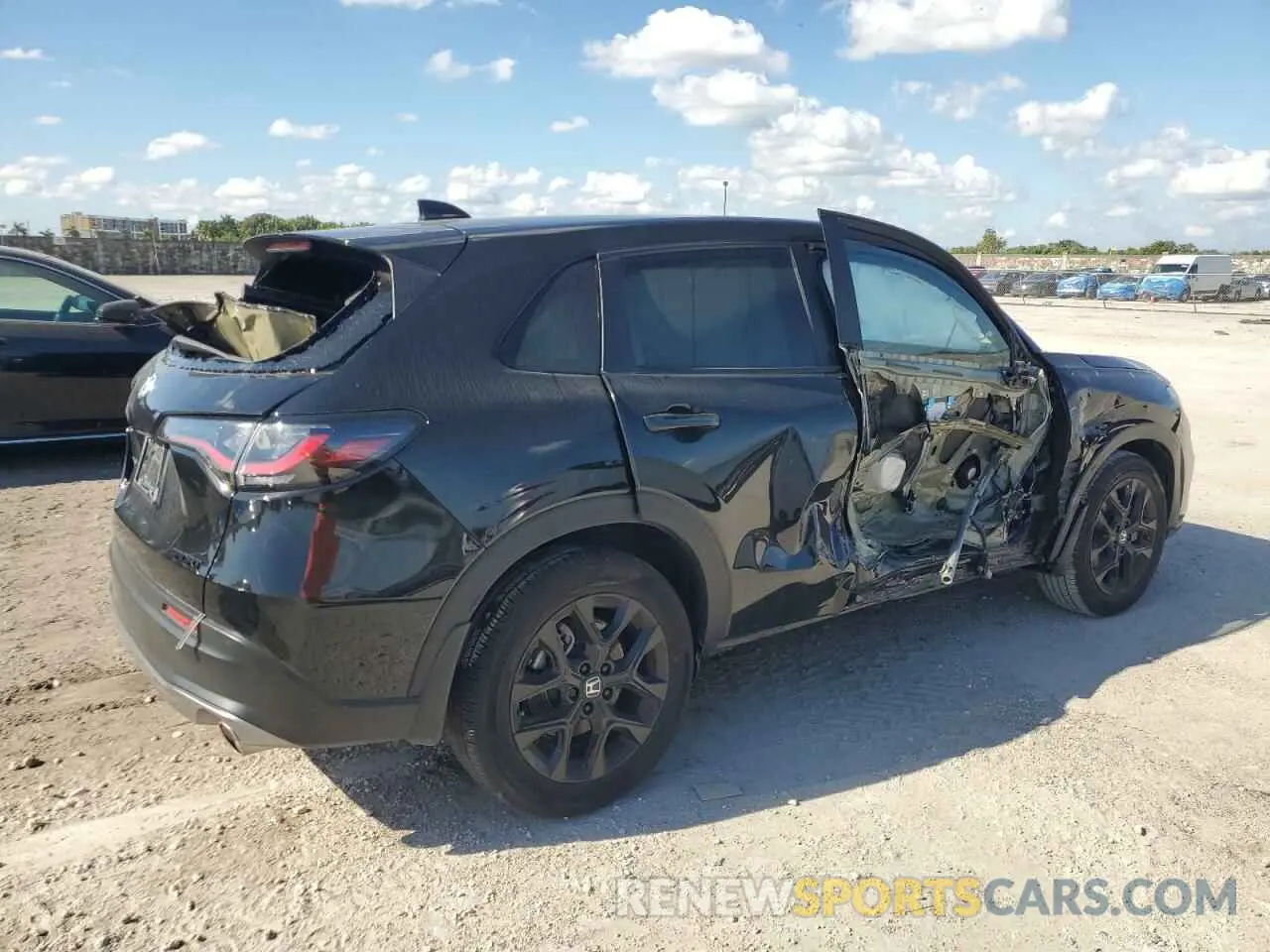 3 Photograph of a damaged car 3CZRZ1H58RM729290 HONDA HR-V 2024