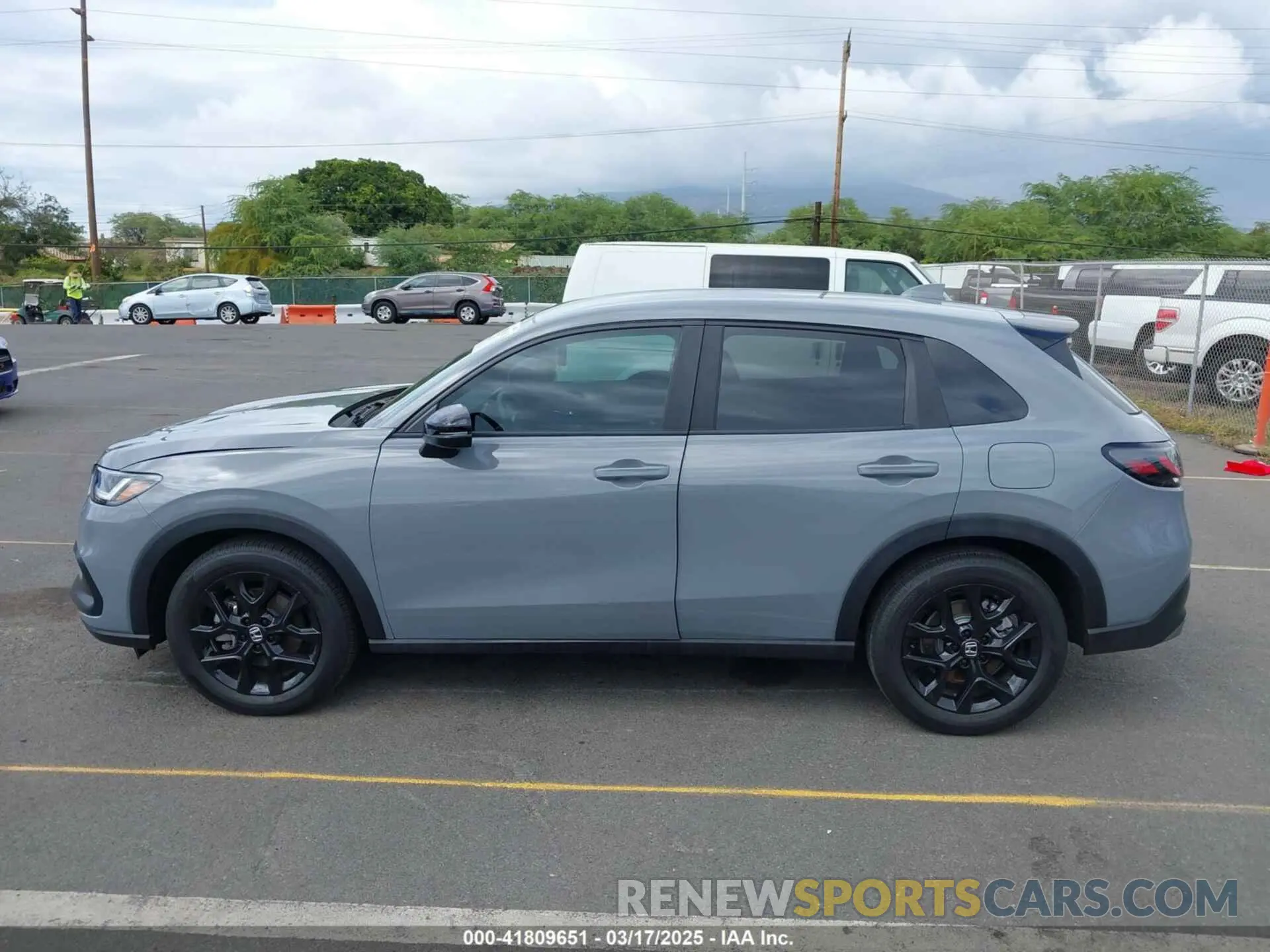14 Photograph of a damaged car 3CZRZ1H58RM747790 HONDA HR-V 2024