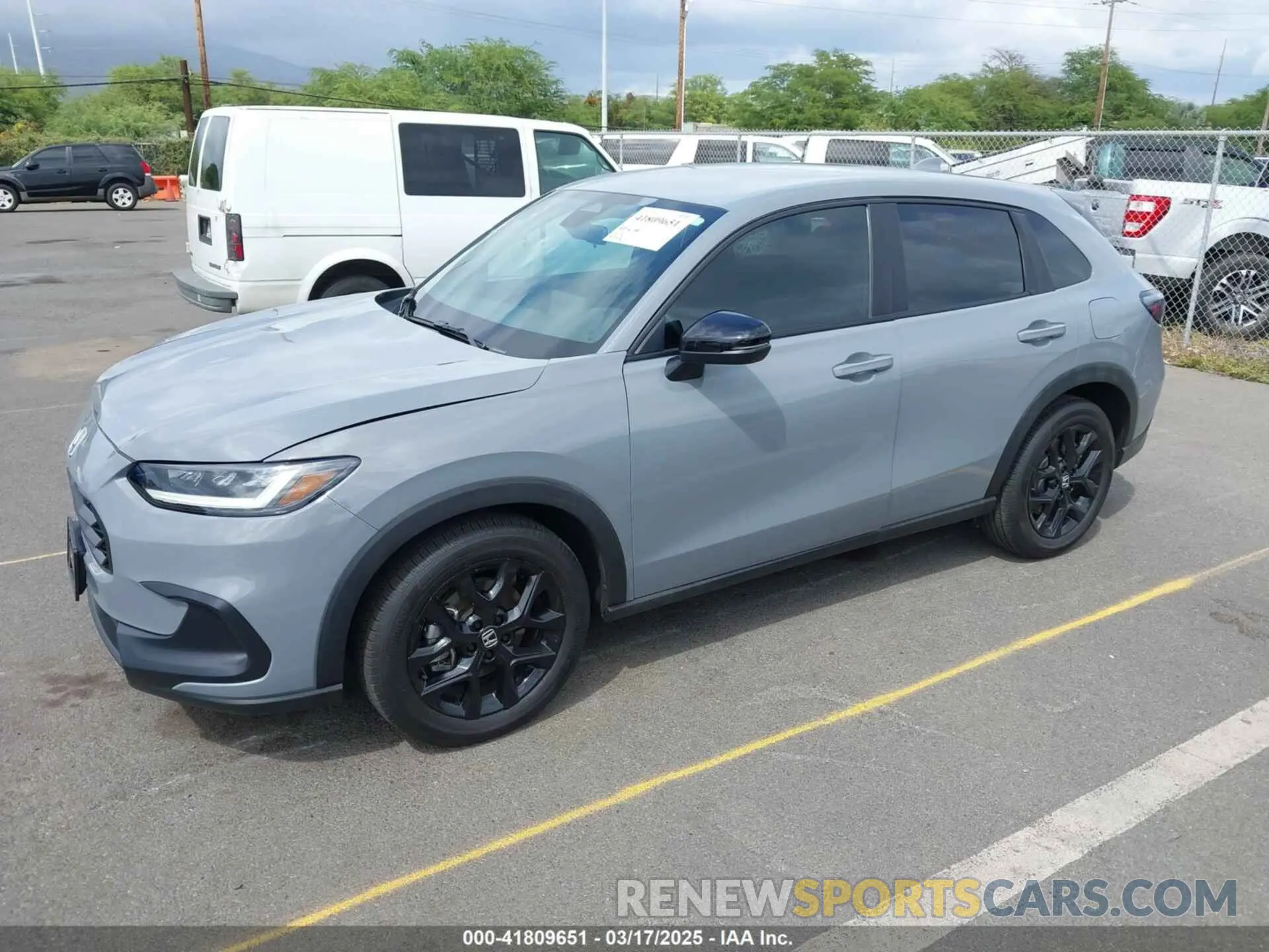 2 Photograph of a damaged car 3CZRZ1H58RM747790 HONDA HR-V 2024