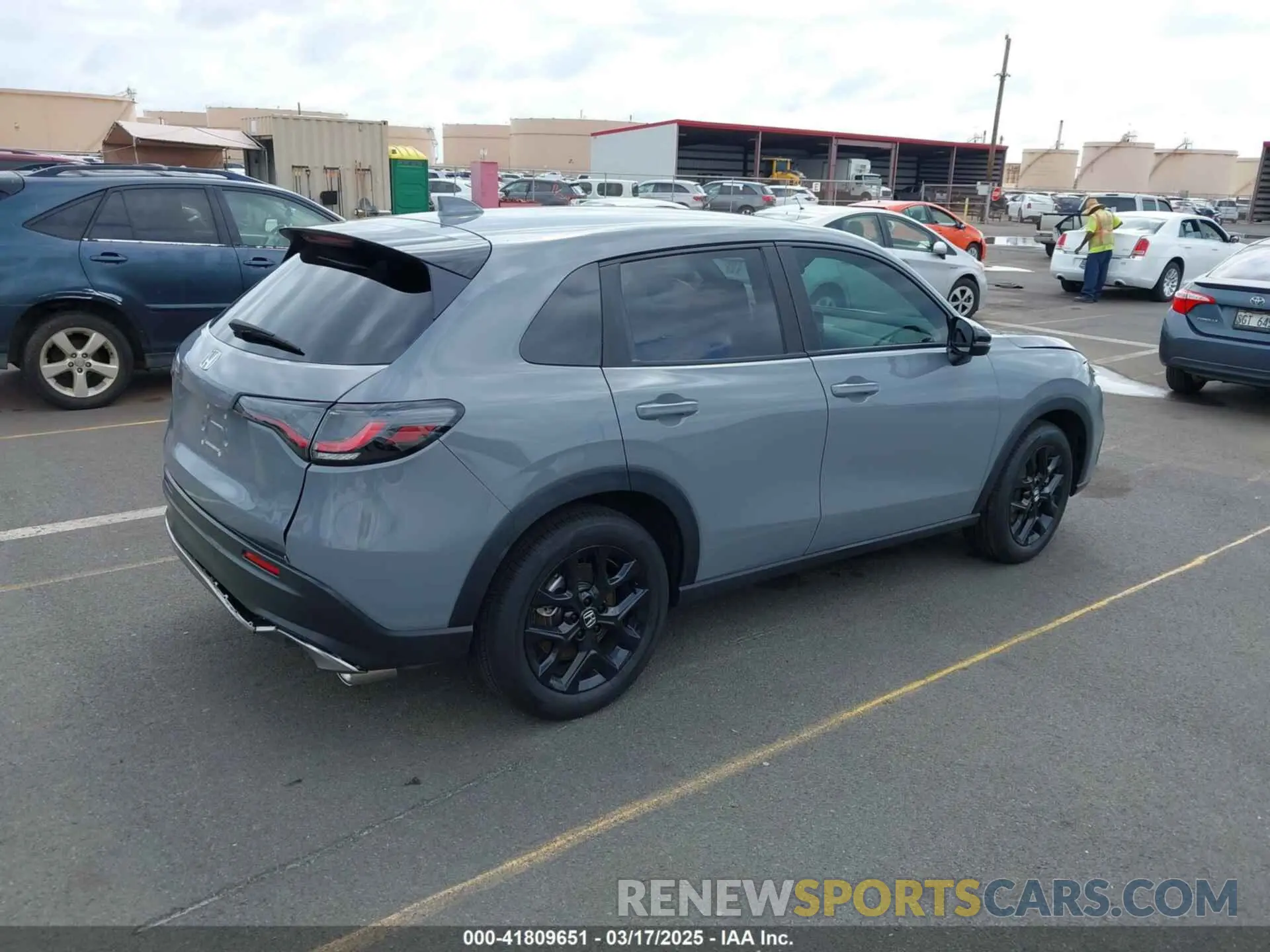4 Photograph of a damaged car 3CZRZ1H58RM747790 HONDA HR-V 2024