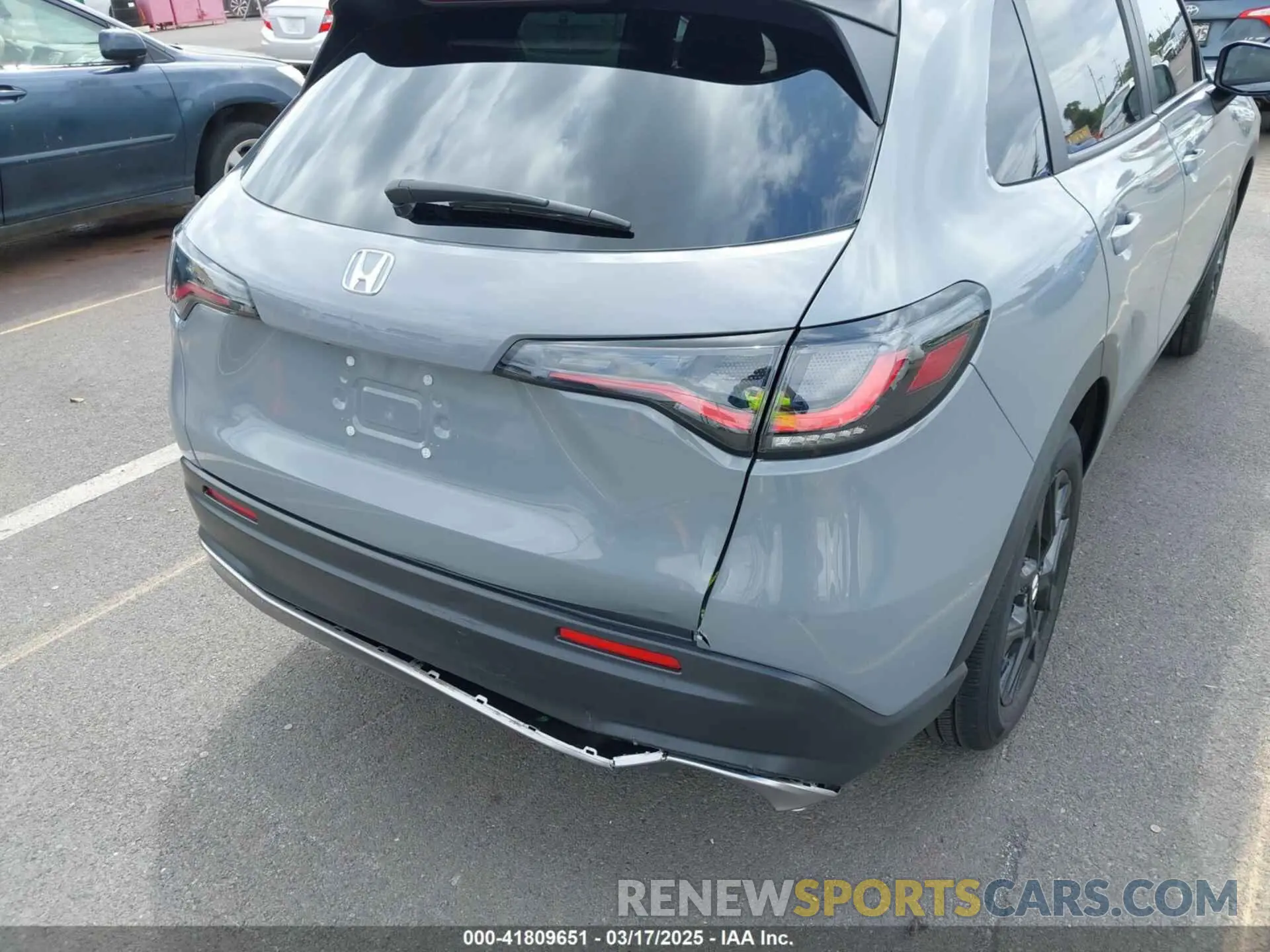 6 Photograph of a damaged car 3CZRZ1H58RM747790 HONDA HR-V 2024
