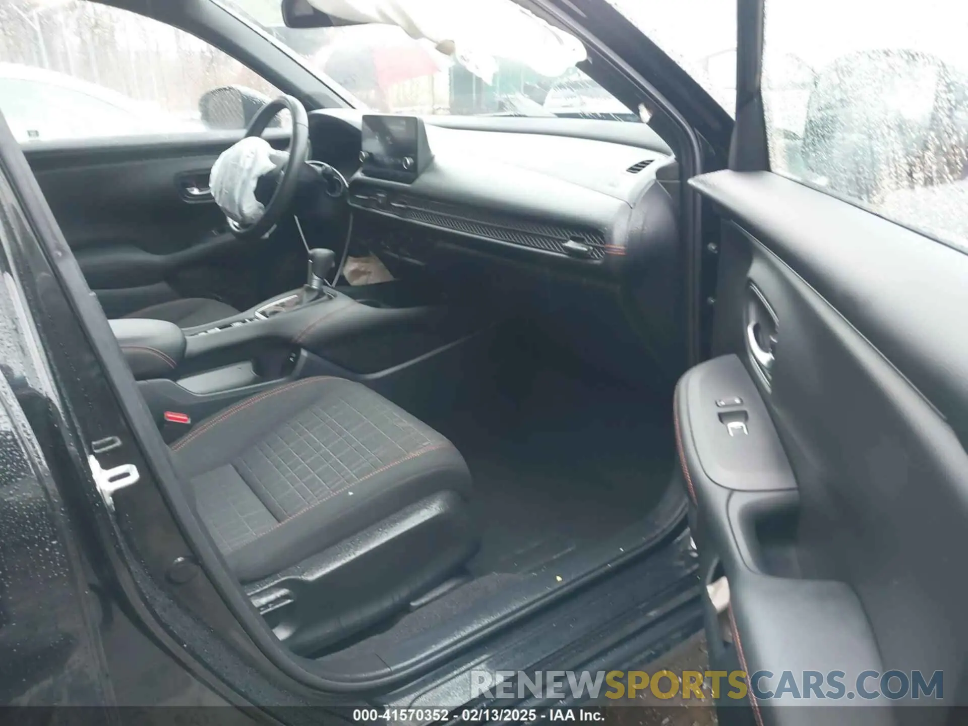 5 Photograph of a damaged car 3CZRZ1H58RM753413 HONDA HR-V 2024