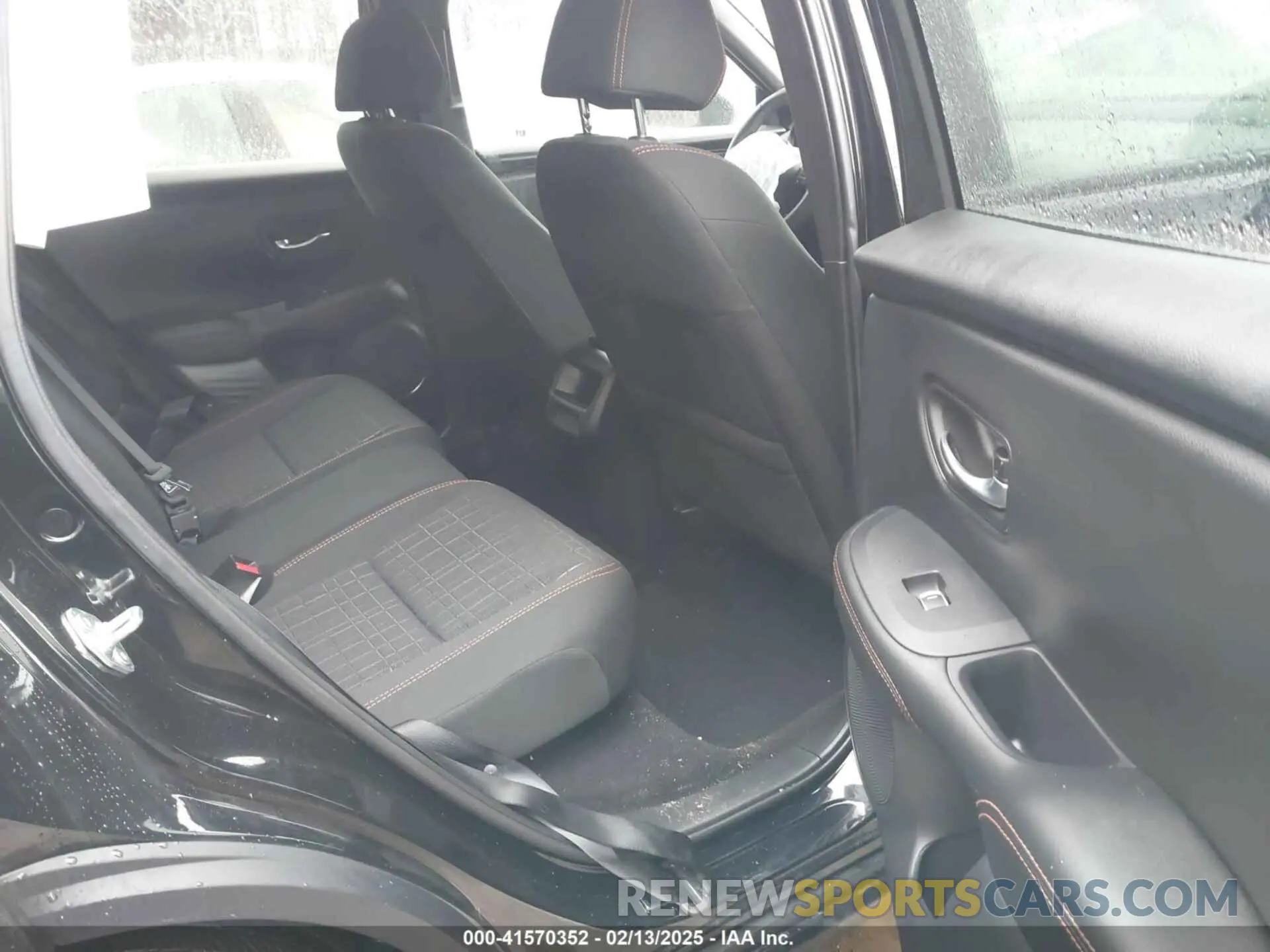 8 Photograph of a damaged car 3CZRZ1H58RM753413 HONDA HR-V 2024