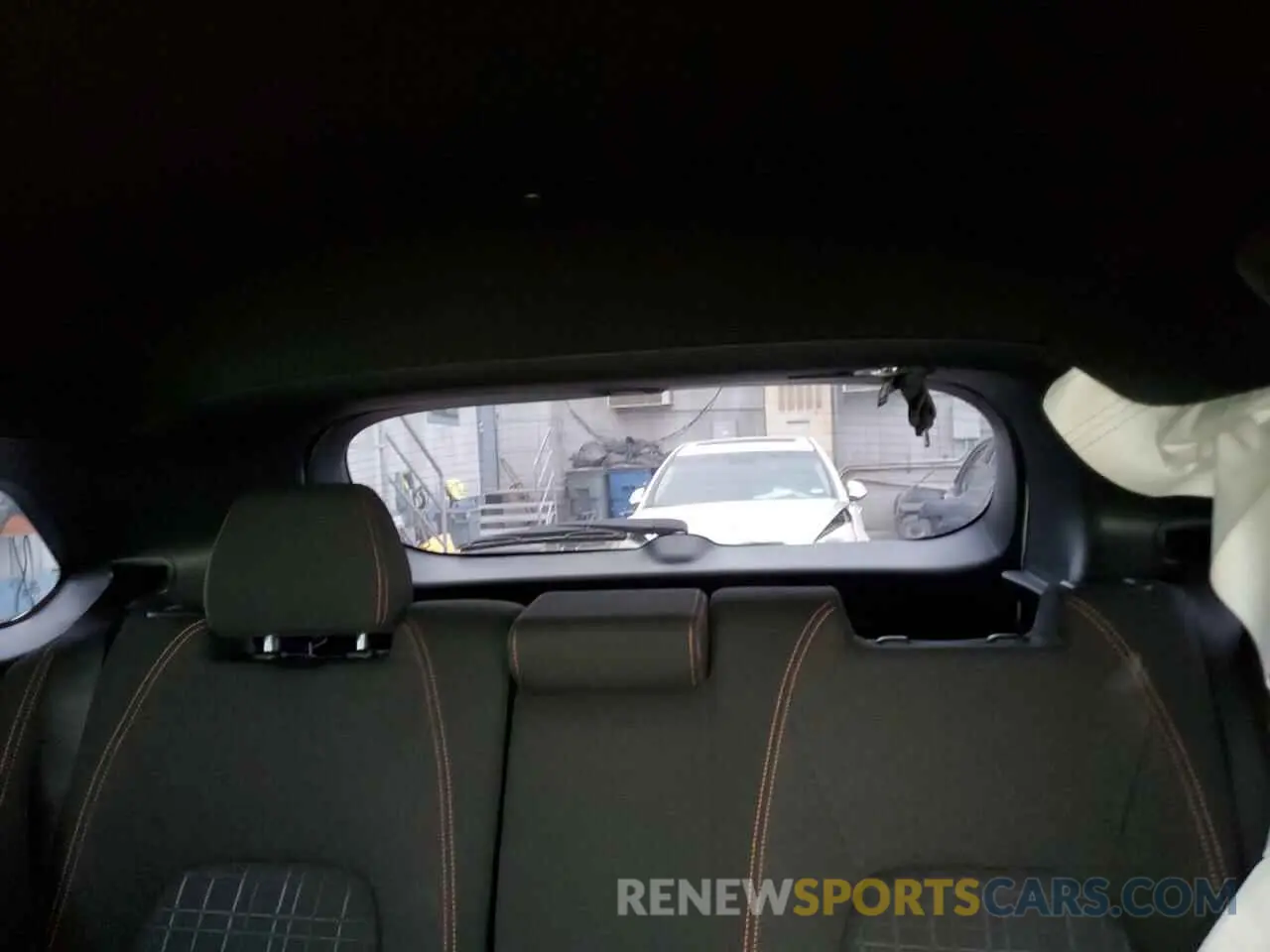 10 Photograph of a damaged car 3CZRZ1H59RM723661 HONDA HR-V 2024