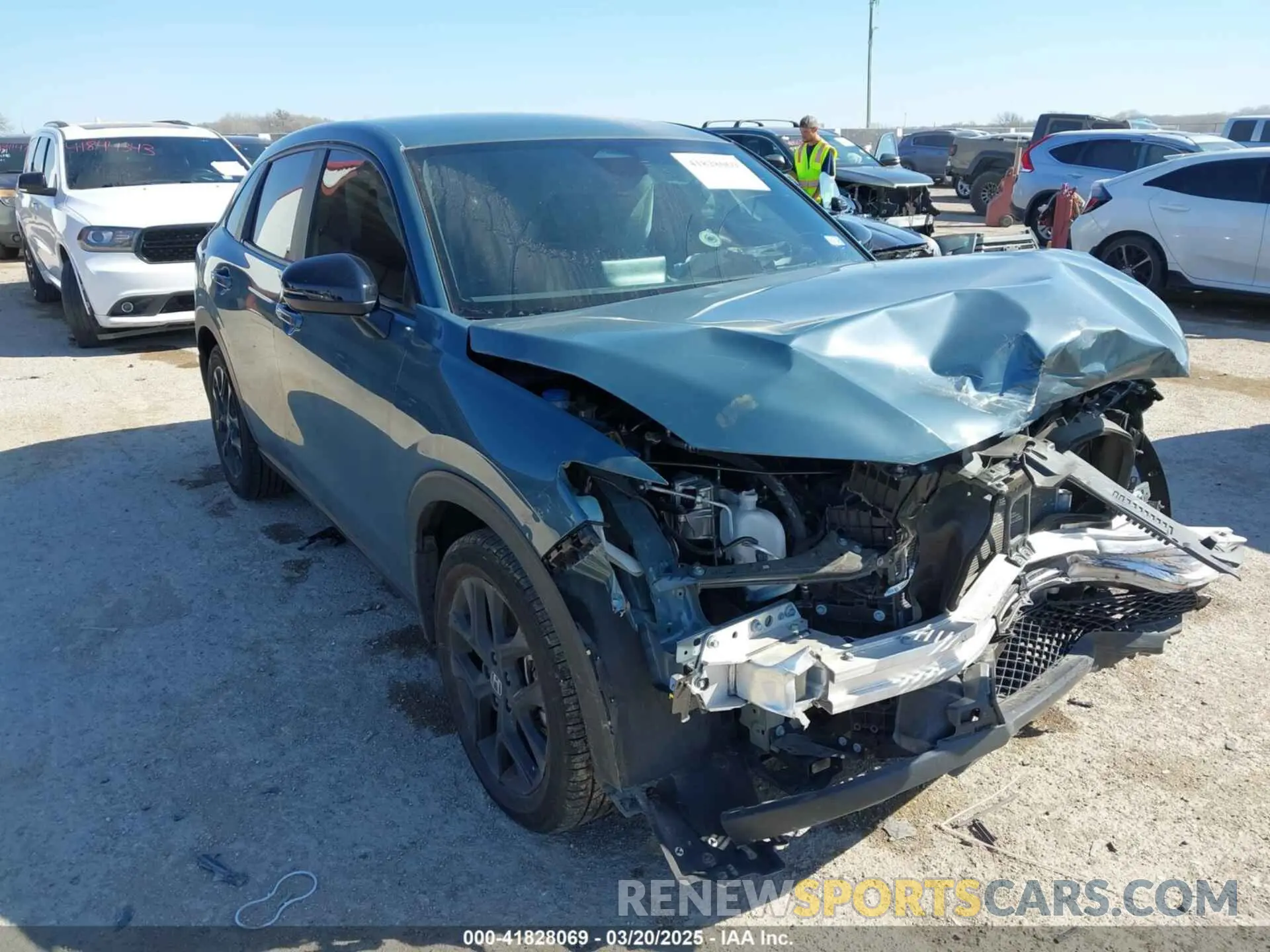 1 Photograph of a damaged car 3CZRZ1H59RM724664 HONDA HR-V 2024