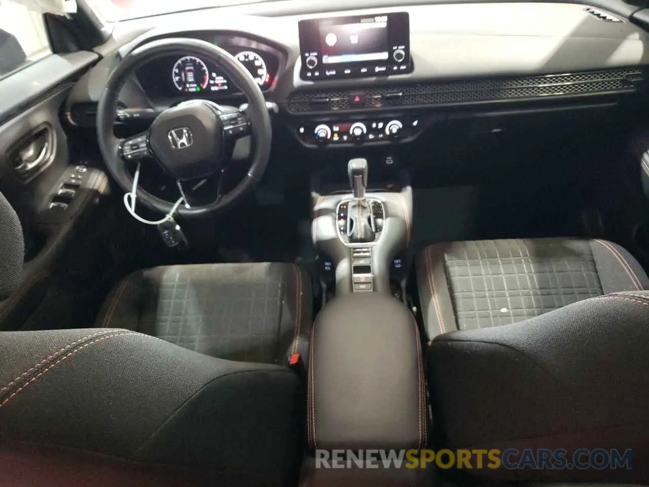 8 Photograph of a damaged car 3CZRZ1H59RM746518 HONDA HR-V 2024