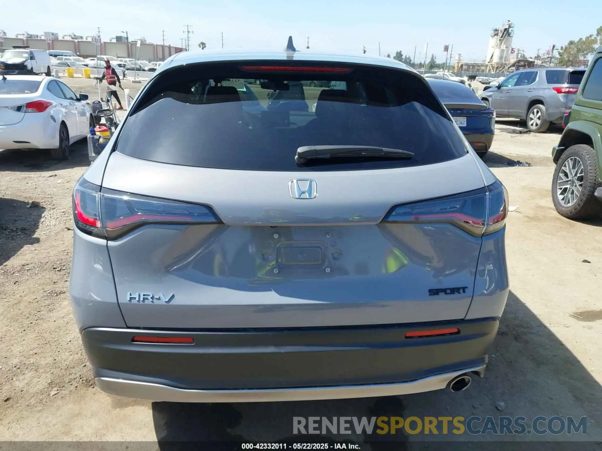 17 Photograph of a damaged car 3CZRZ1H5XRM732045 HONDA HR-V 2024