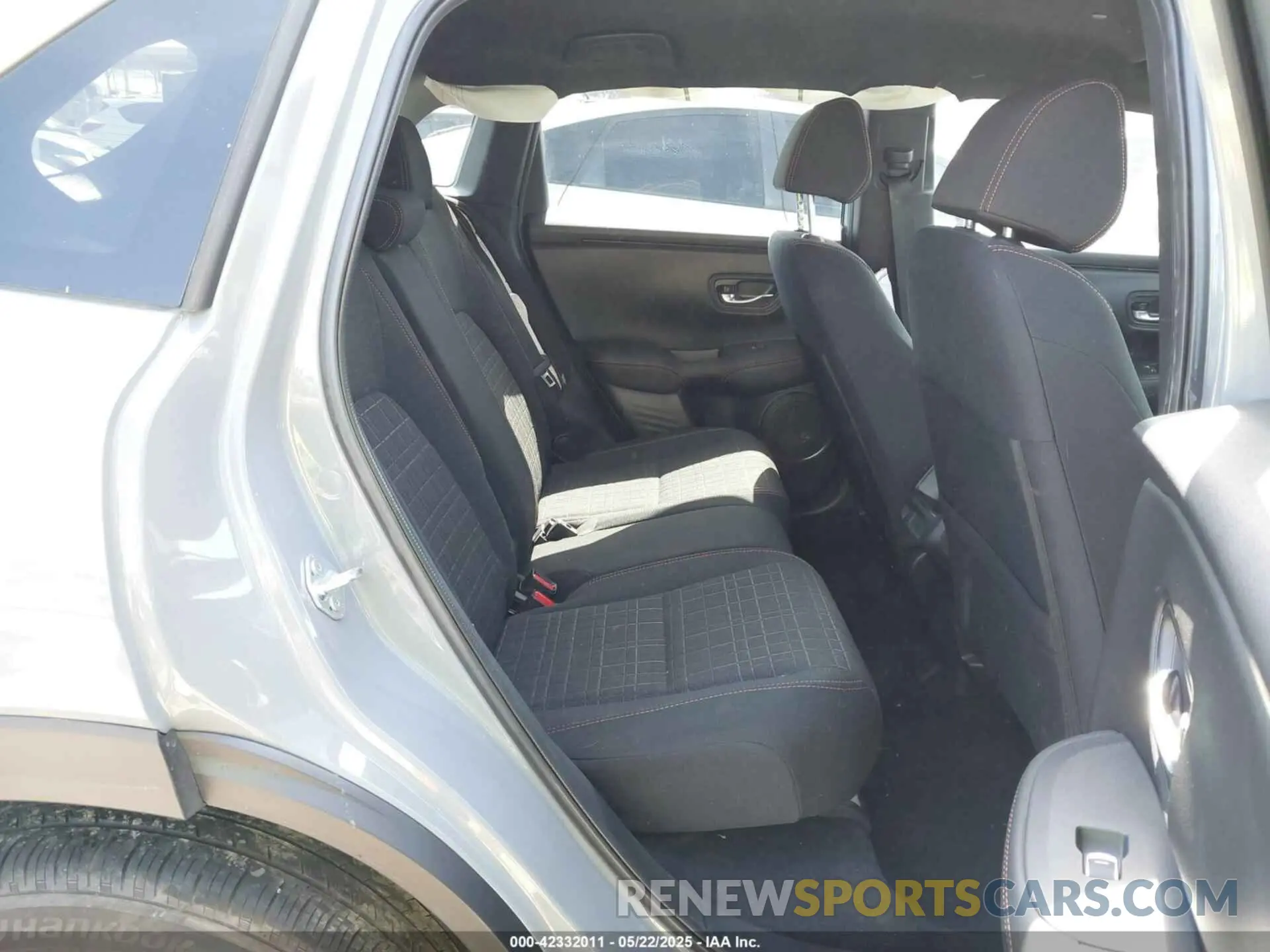 8 Photograph of a damaged car 3CZRZ1H5XRM732045 HONDA HR-V 2024