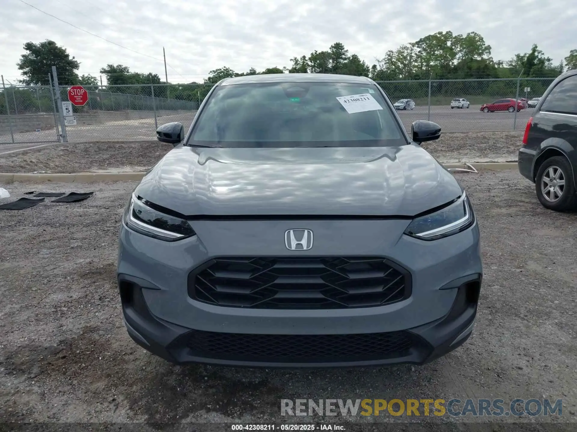 12 Photograph of a damaged car 3CZRZ1H5XRM749430 HONDA HR-V 2024