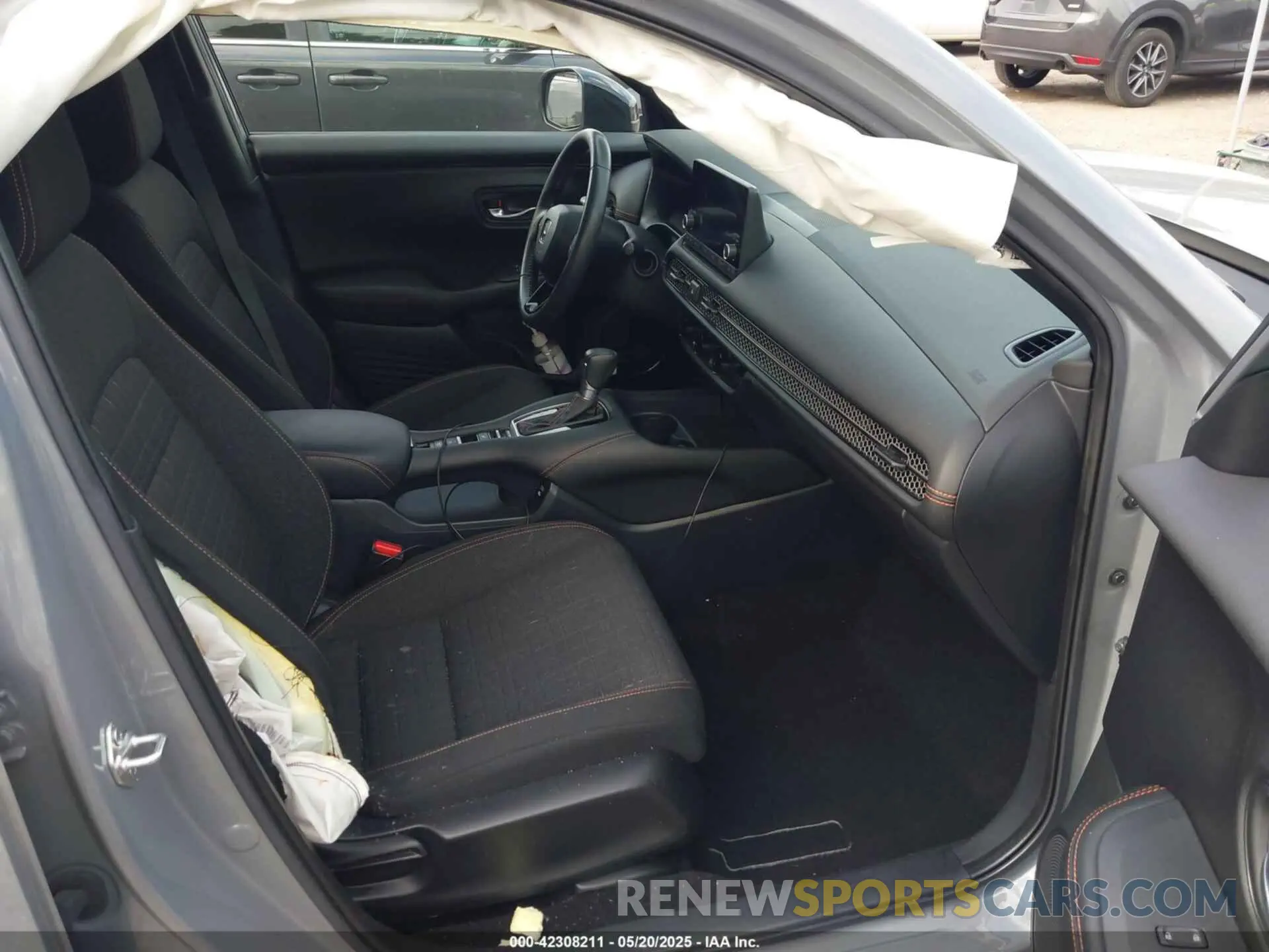 5 Photograph of a damaged car 3CZRZ1H5XRM749430 HONDA HR-V 2024
