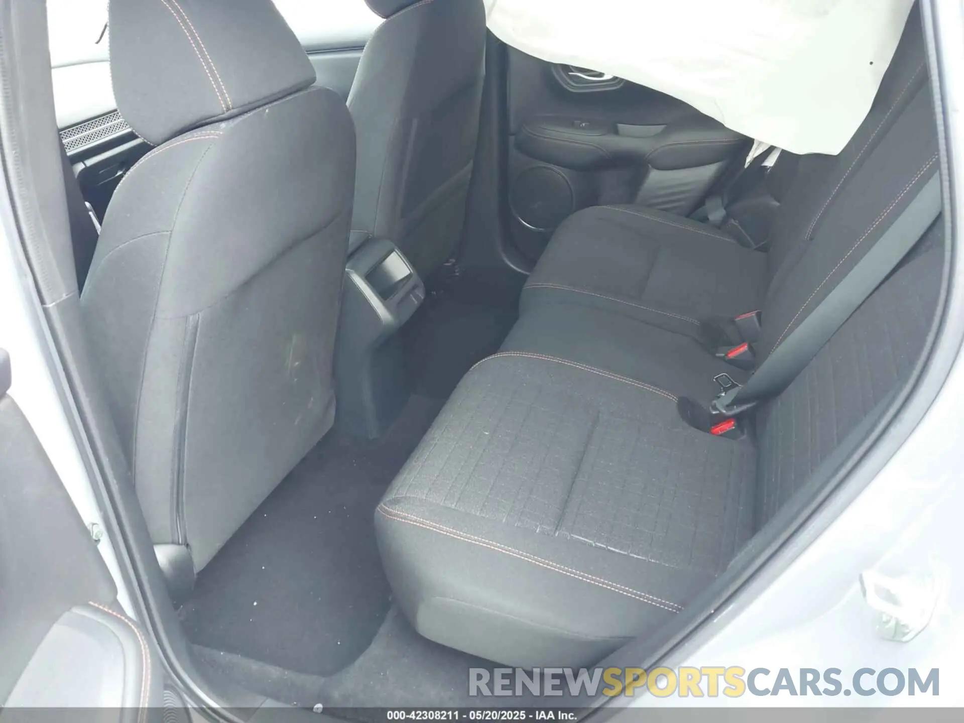 8 Photograph of a damaged car 3CZRZ1H5XRM749430 HONDA HR-V 2024