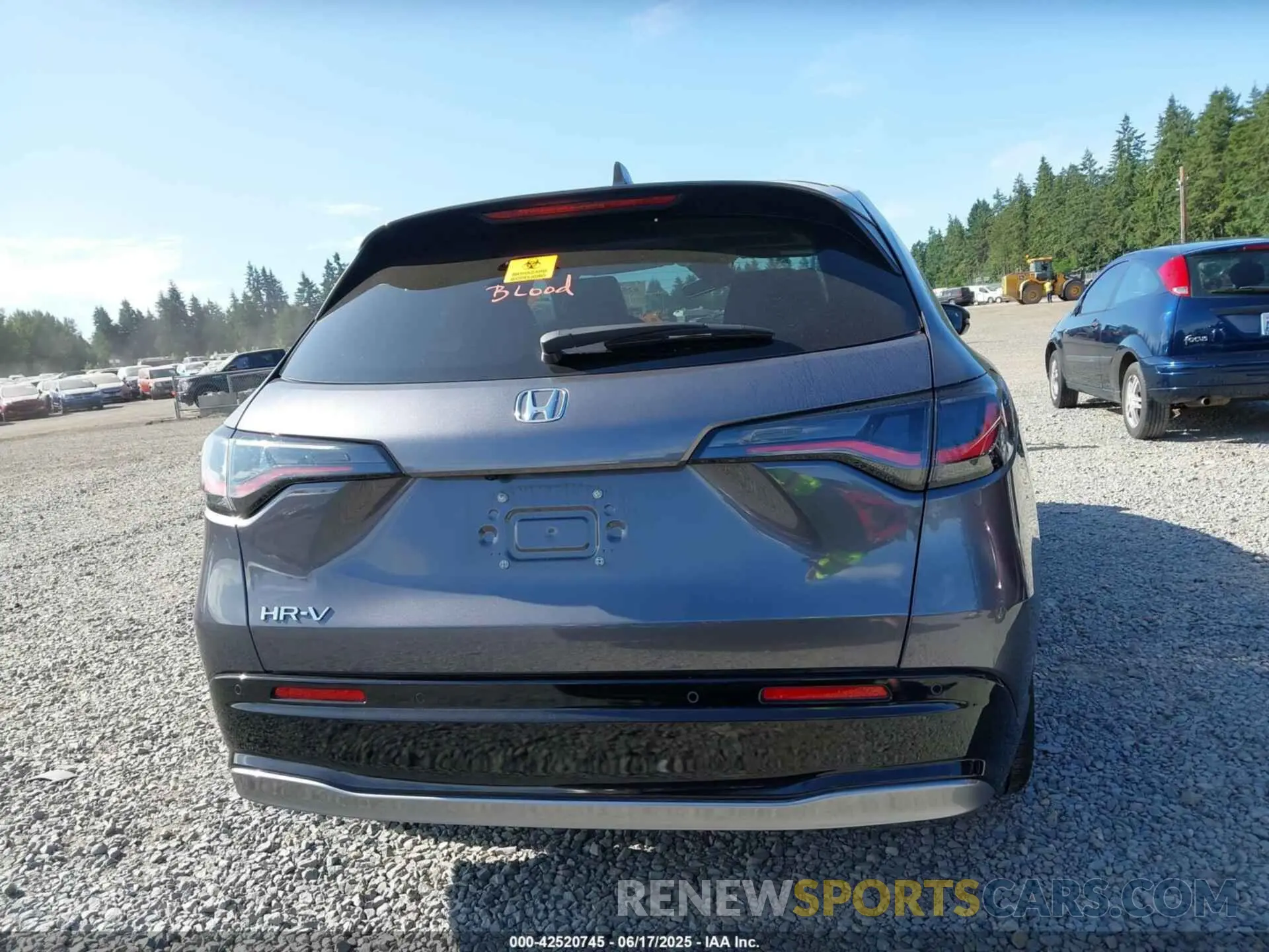 16 Photograph of a damaged car 3CZRZ1H70RM738969 HONDA HR-V 2024