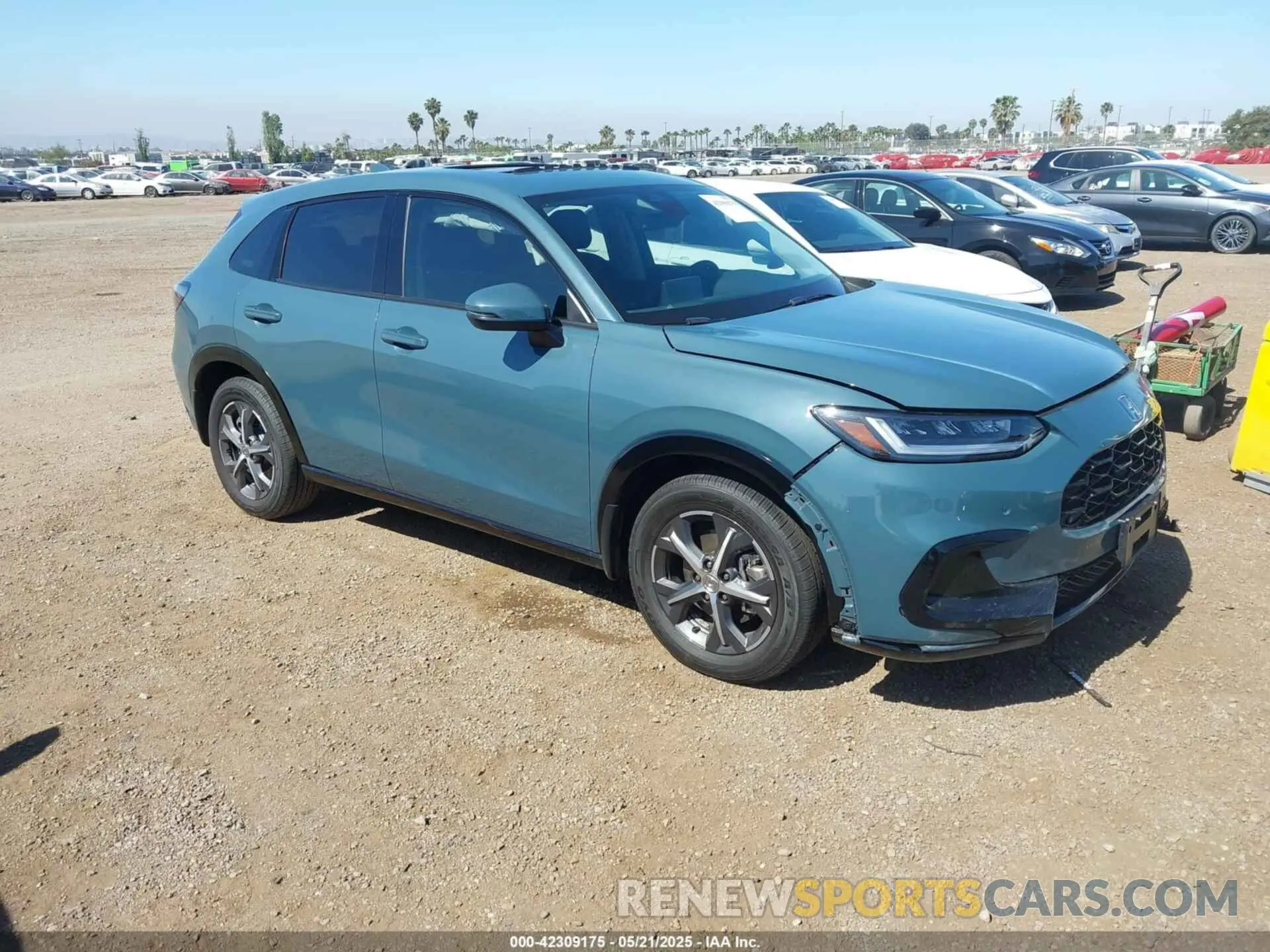 1 Photograph of a damaged car 3CZRZ1H70RM750166 HONDA HR-V 2024