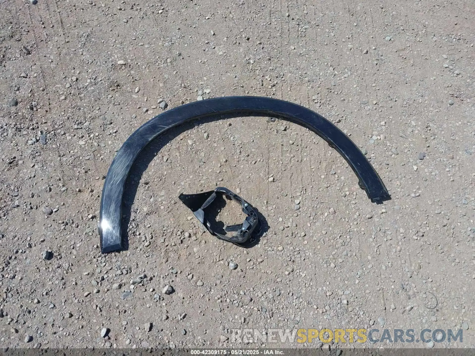 12 Photograph of a damaged car 3CZRZ1H70RM750166 HONDA HR-V 2024