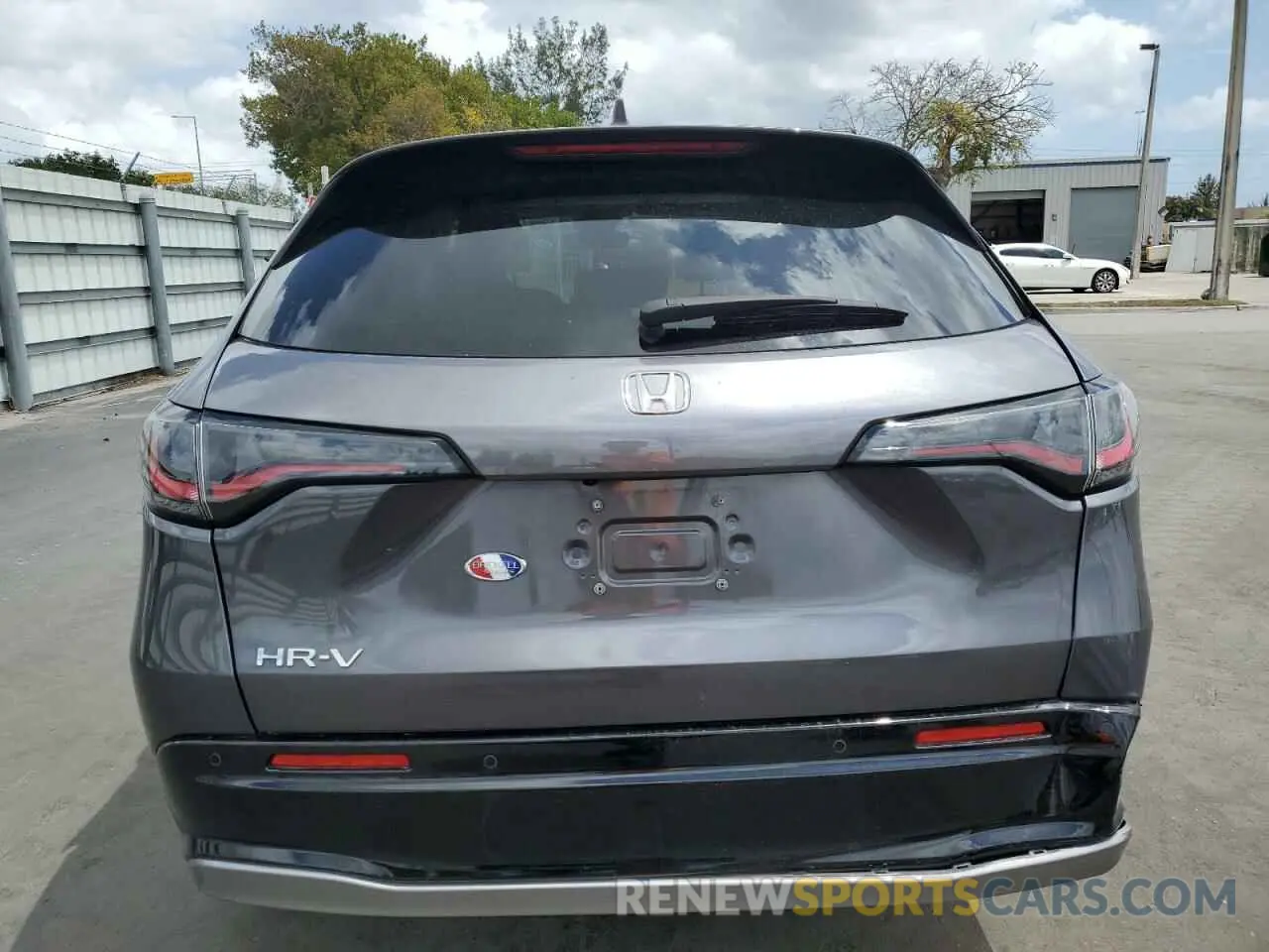 6 Photograph of a damaged car 3CZRZ1H70RM759627 HONDA HR-V 2024