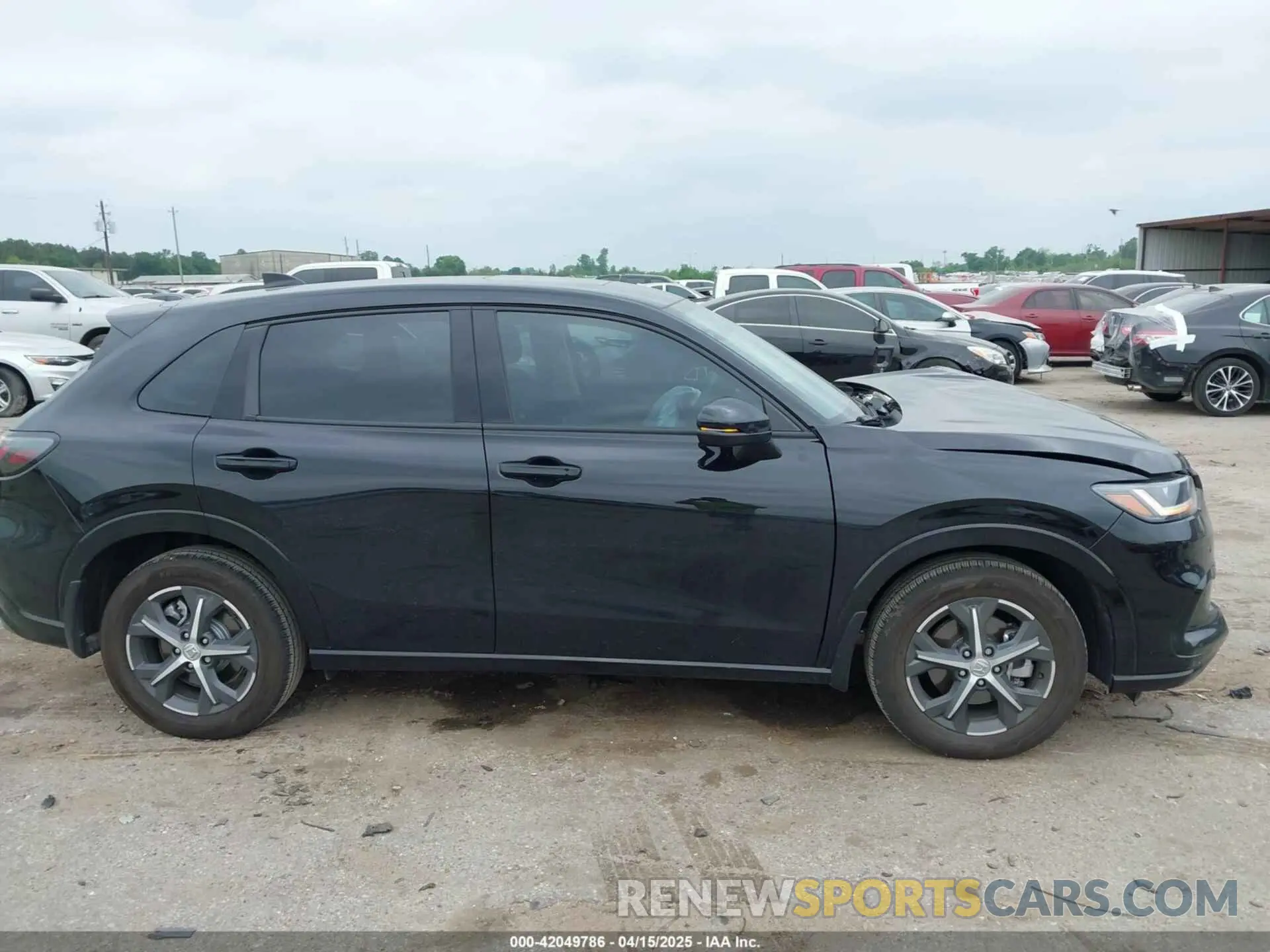 13 Photograph of a damaged car 3CZRZ1H70RM761040 HONDA HR-V 2024