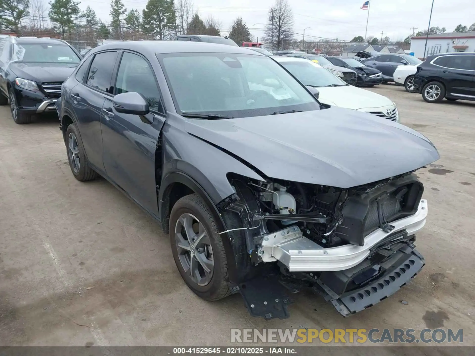 1 Photograph of a damaged car 3CZRZ1H71RM744232 HONDA HR-V 2024