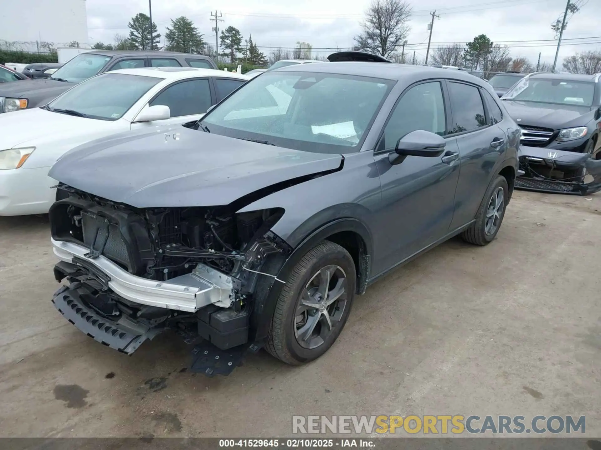 2 Photograph of a damaged car 3CZRZ1H71RM744232 HONDA HR-V 2024