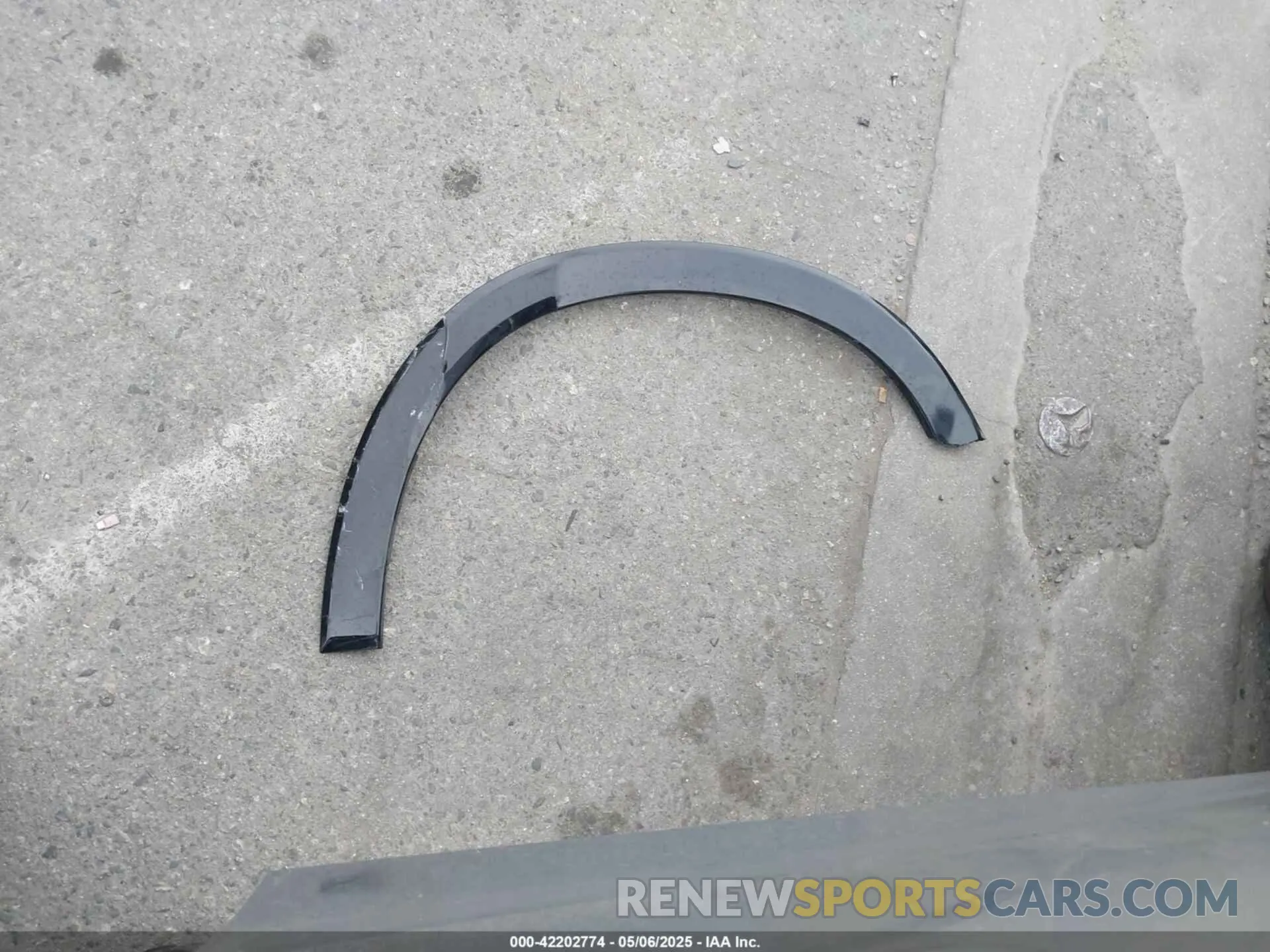 12 Photograph of a damaged car 3CZRZ1H71RM758910 HONDA HR-V 2024