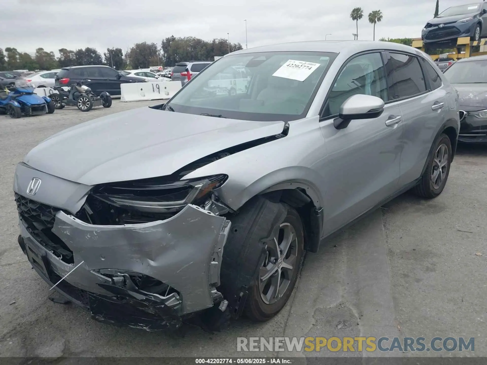 2 Photograph of a damaged car 3CZRZ1H71RM758910 HONDA HR-V 2024