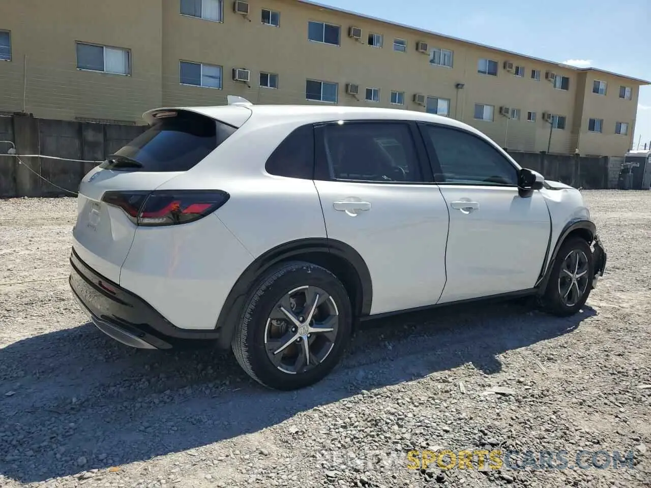 3 Photograph of a damaged car 3CZRZ1H71RM762181 HONDA HR-V 2024