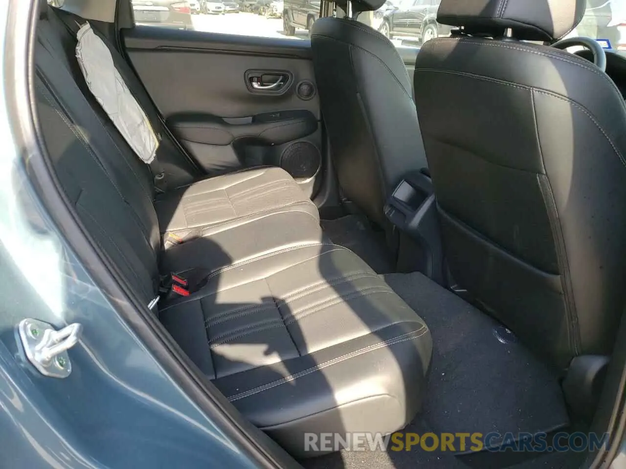 11 Photograph of a damaged car 3CZRZ1H72RM757412 HONDA HR-V 2024