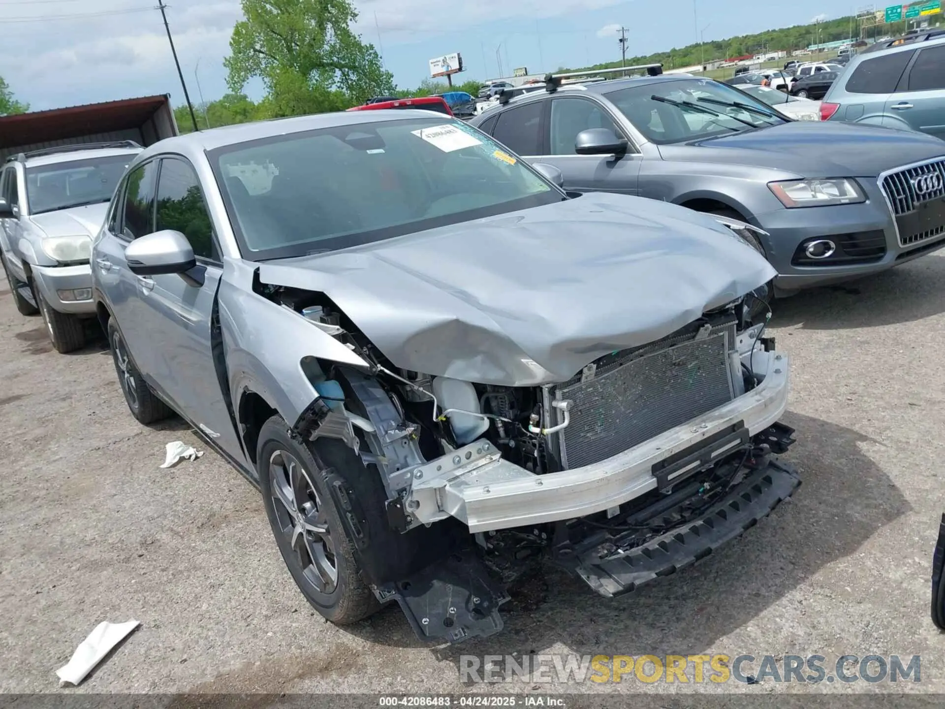 1 Photograph of a damaged car 3CZRZ1H72RM761119 HONDA HR-V 2024